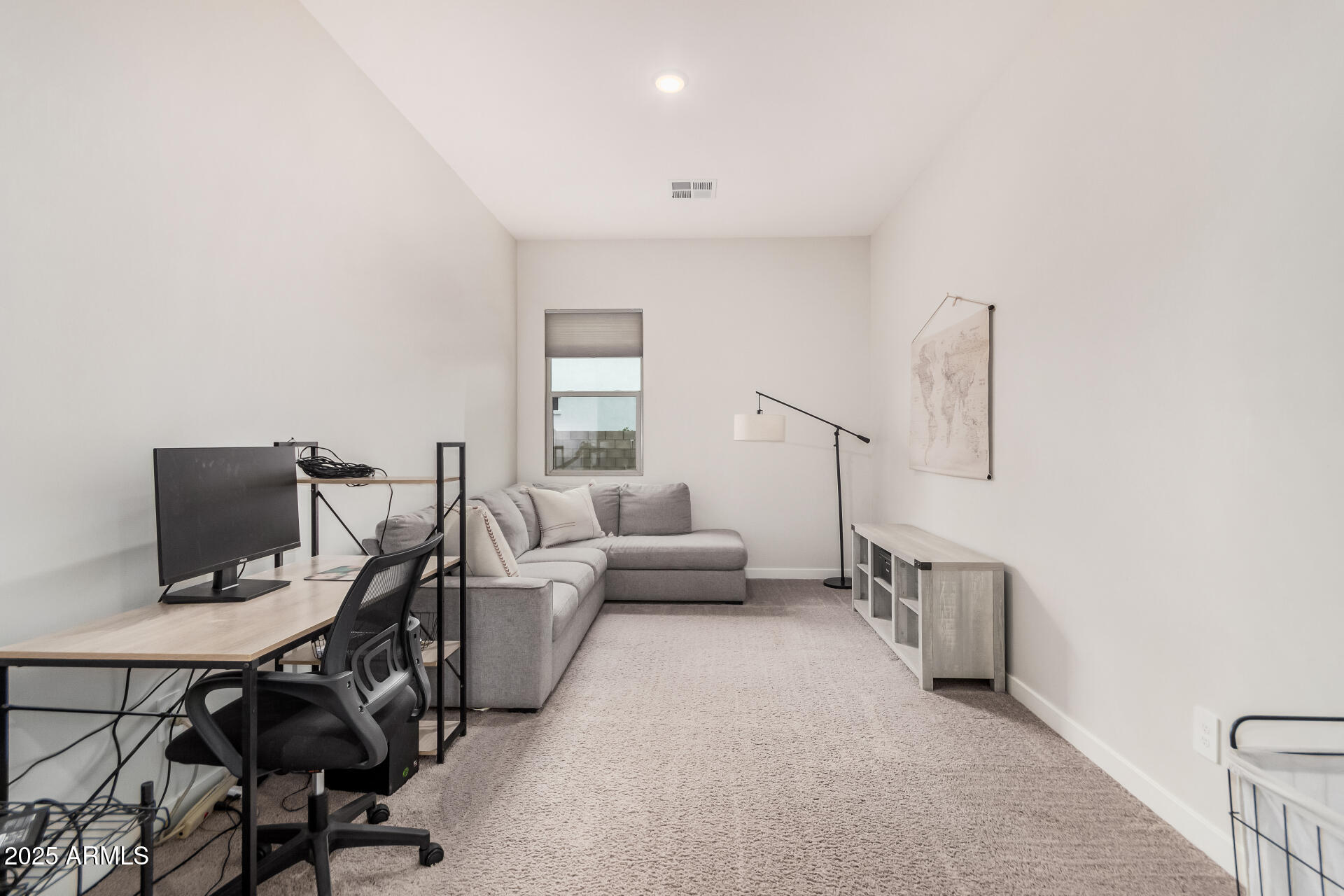 1138 E LA FORTUNA Court