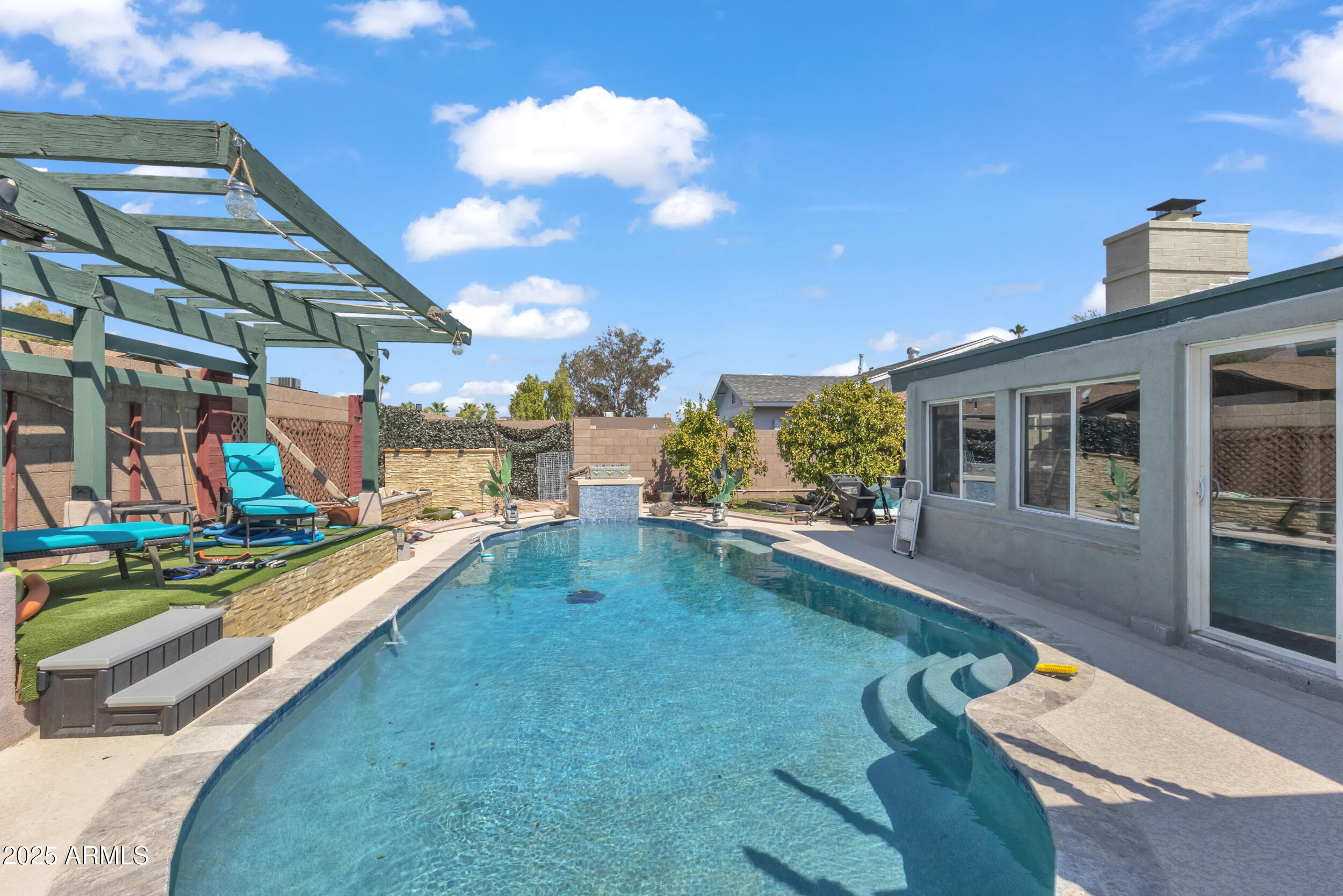 4132 W GARDEN Drive