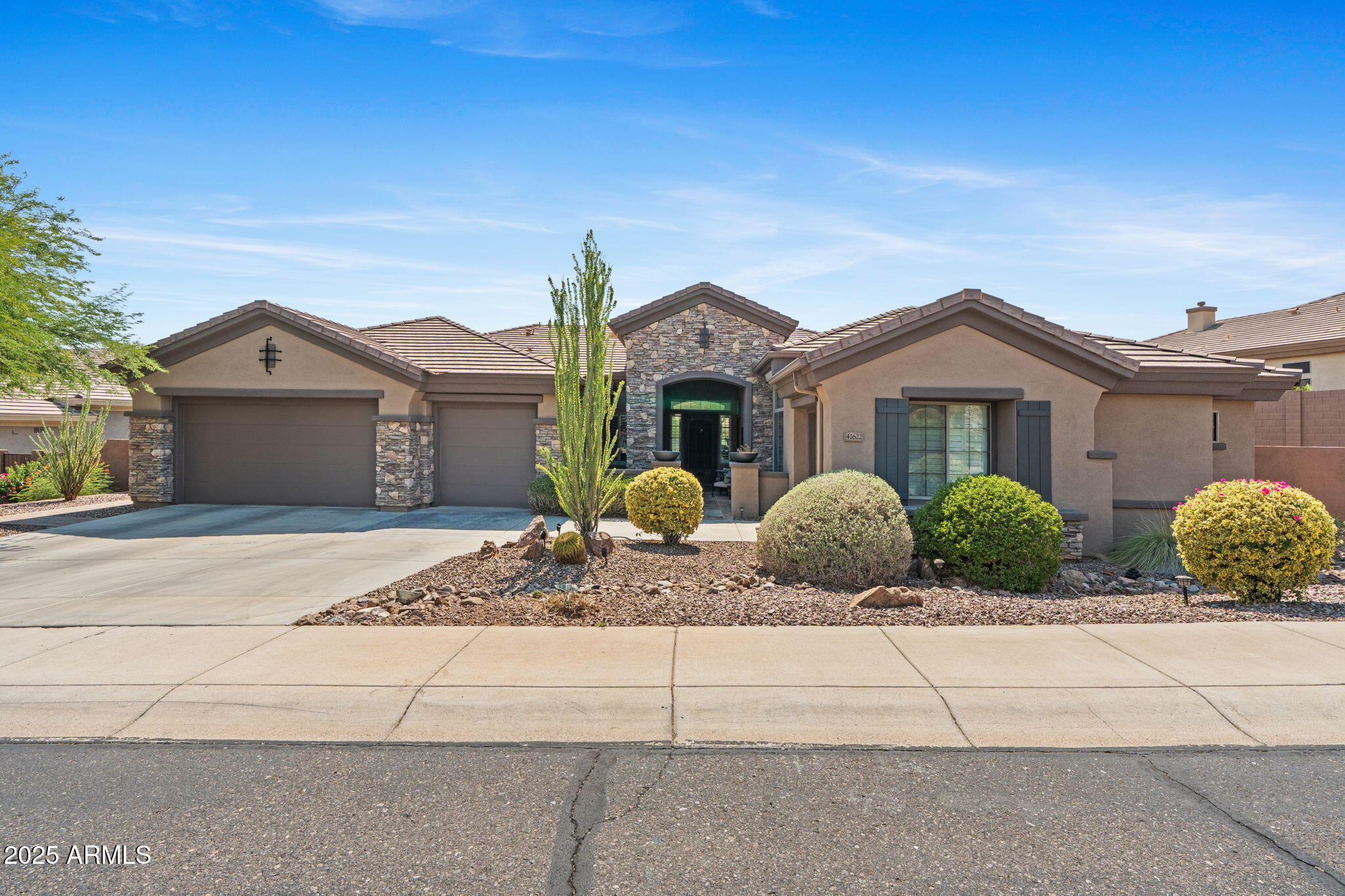 41622 N RIVER BEND Road