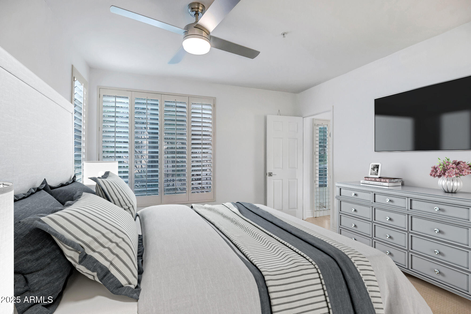 10101 N ARABIAN Trail, 1005