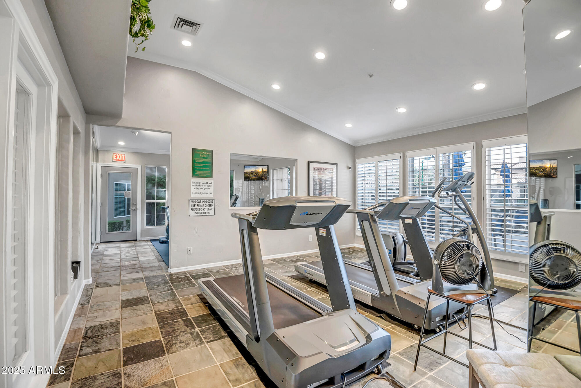 10101 N ARABIAN Trail, 1005