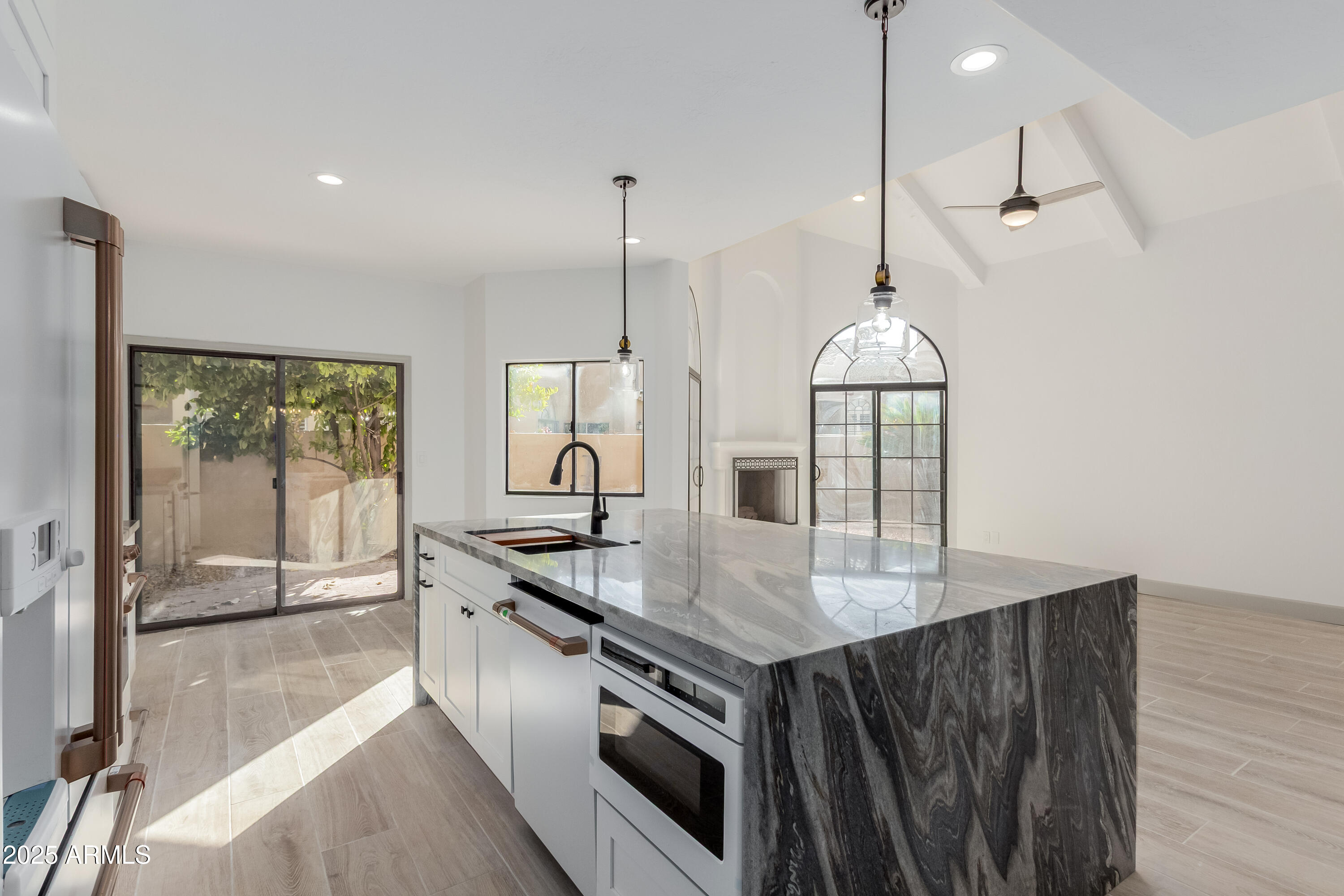 7955 E CHAPARRAL Road 103