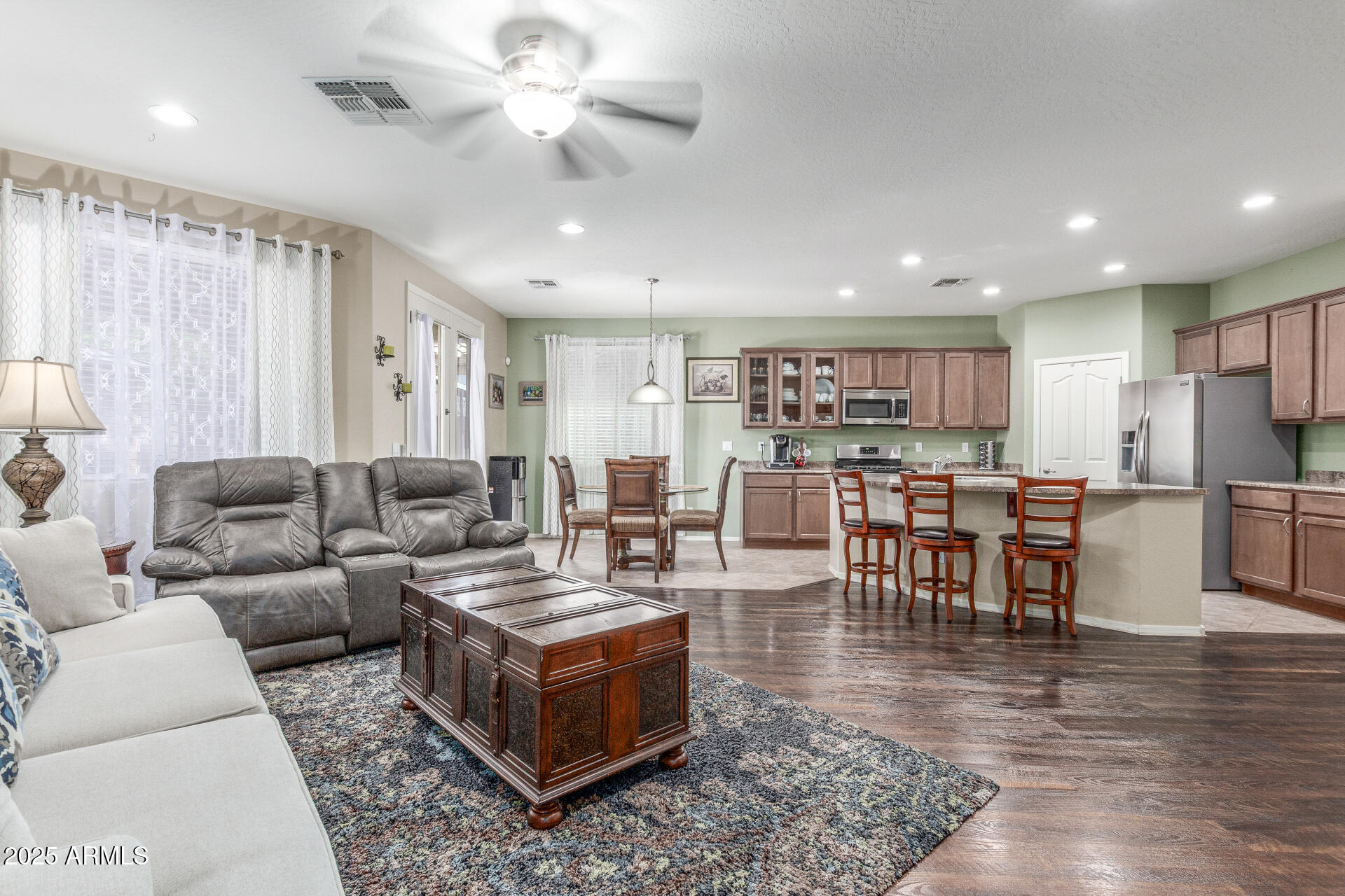 11310 W HOLLY Street