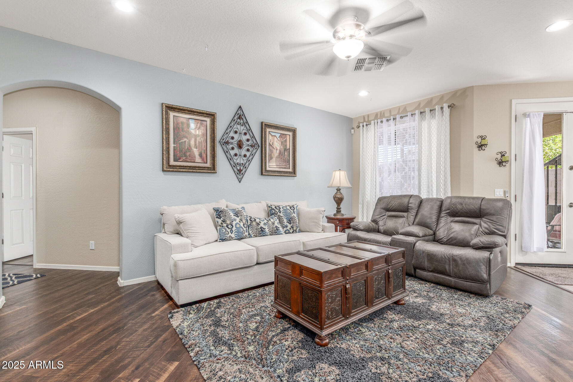 11310 W HOLLY Street