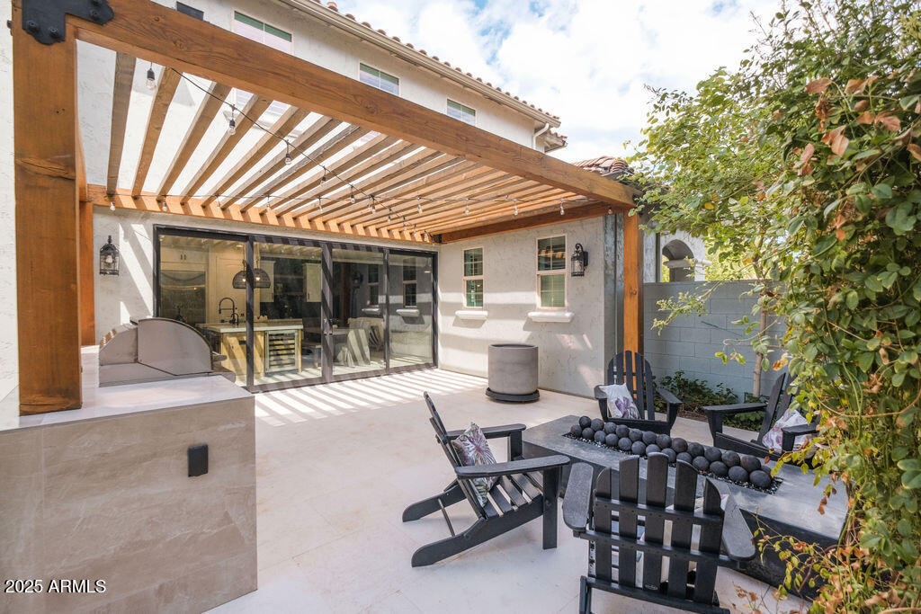 3923 E GALVESTON Street