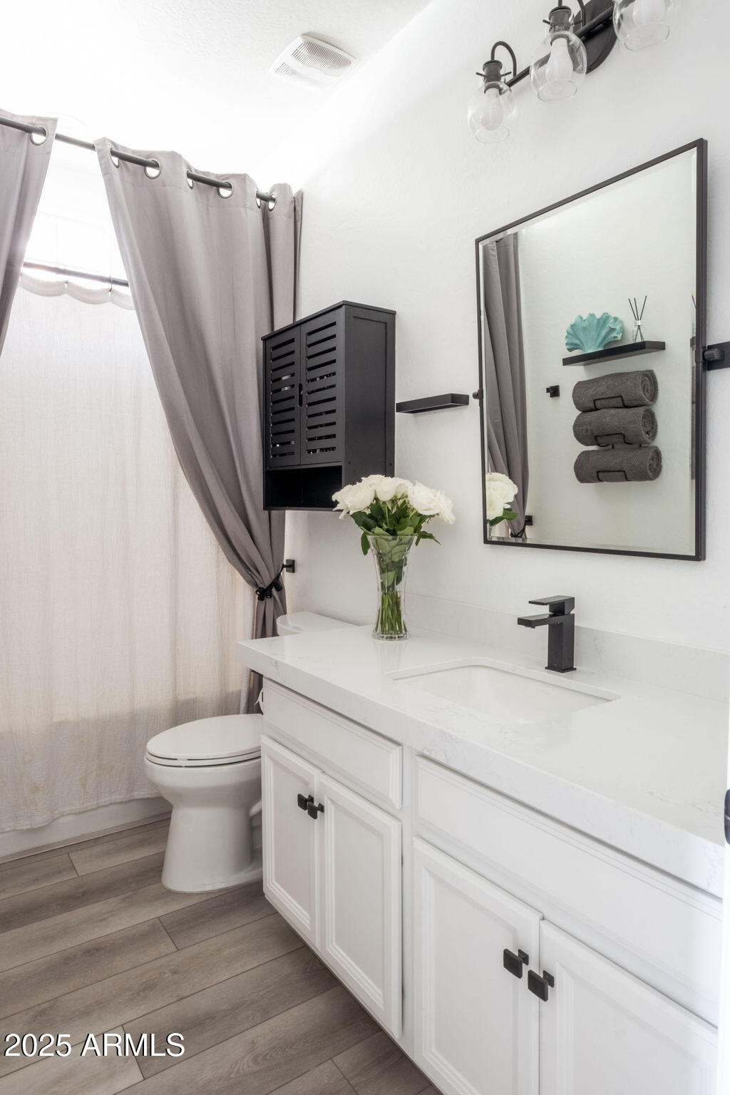 3923 E GALVESTON Street