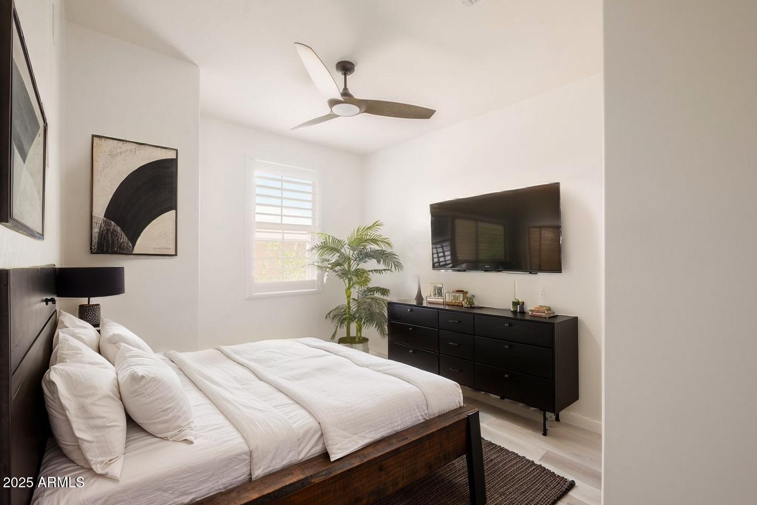 3923 E GALVESTON Street