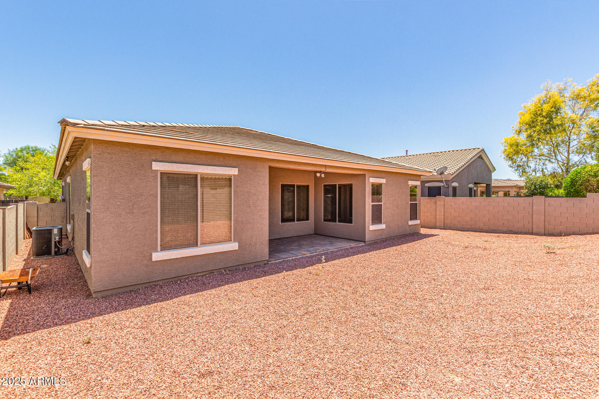 18186 W RIMROCK Street