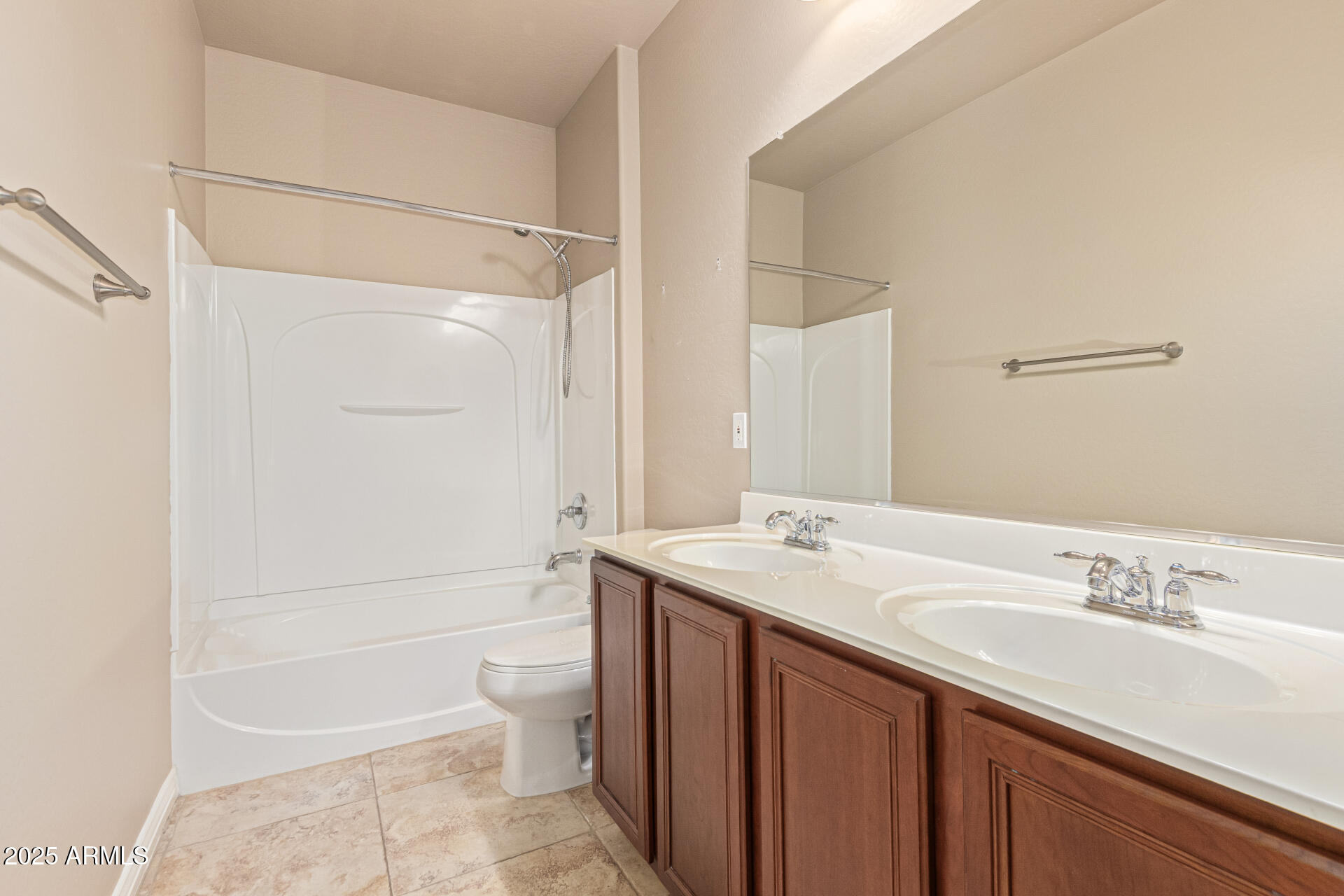 18186 W RIMROCK Street