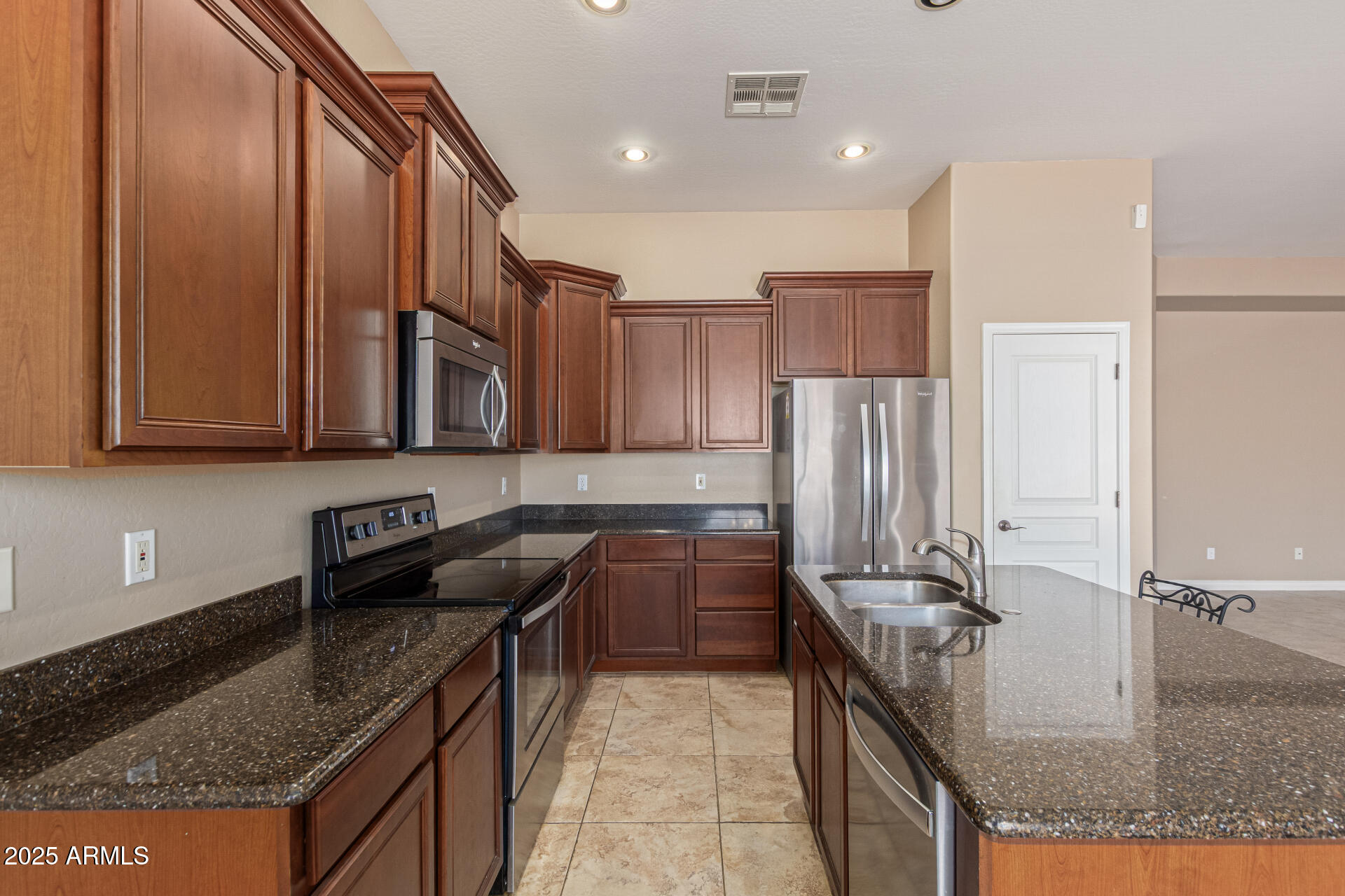 18186 W RIMROCK Street