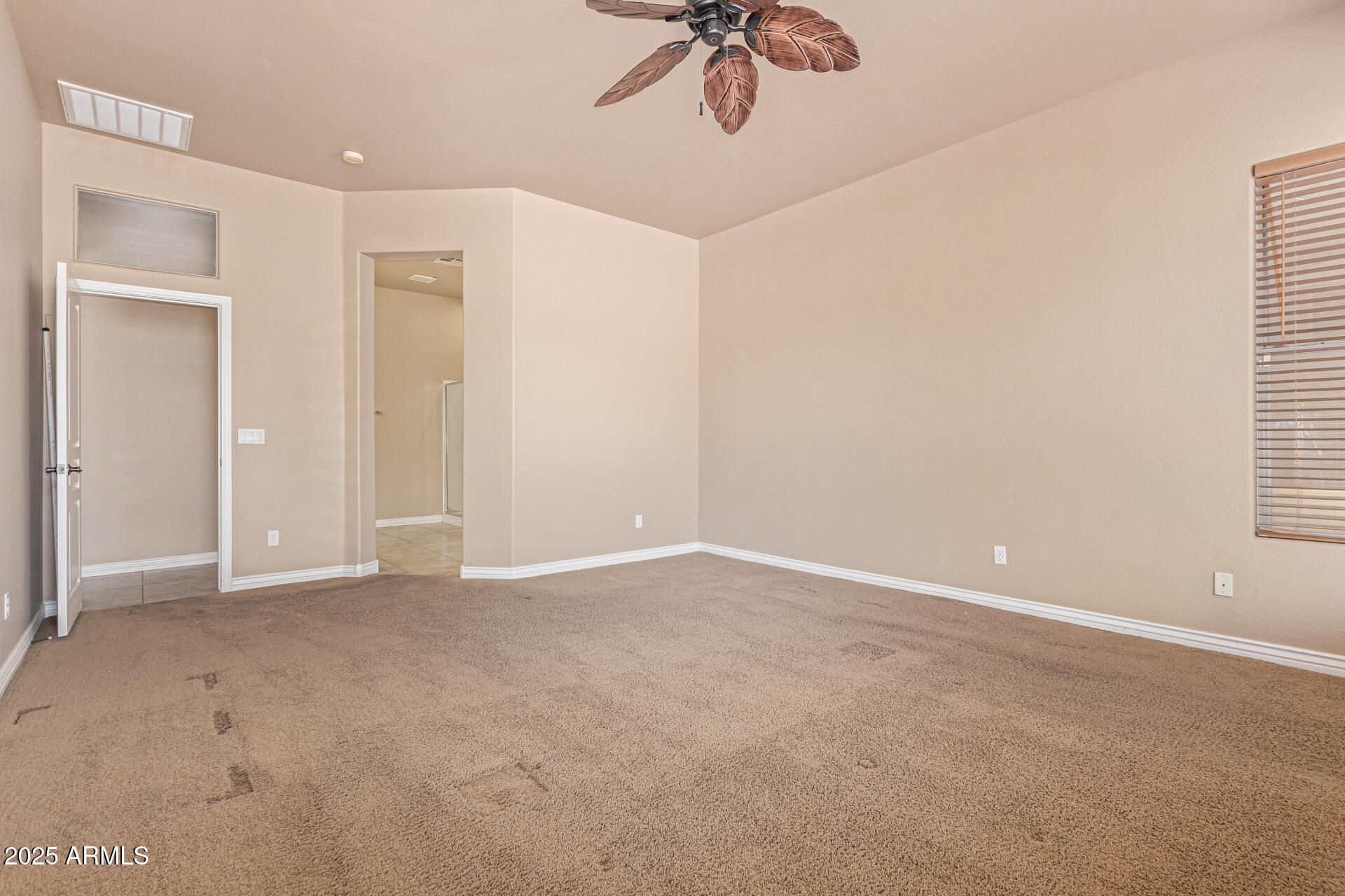 18186 W RIMROCK Street