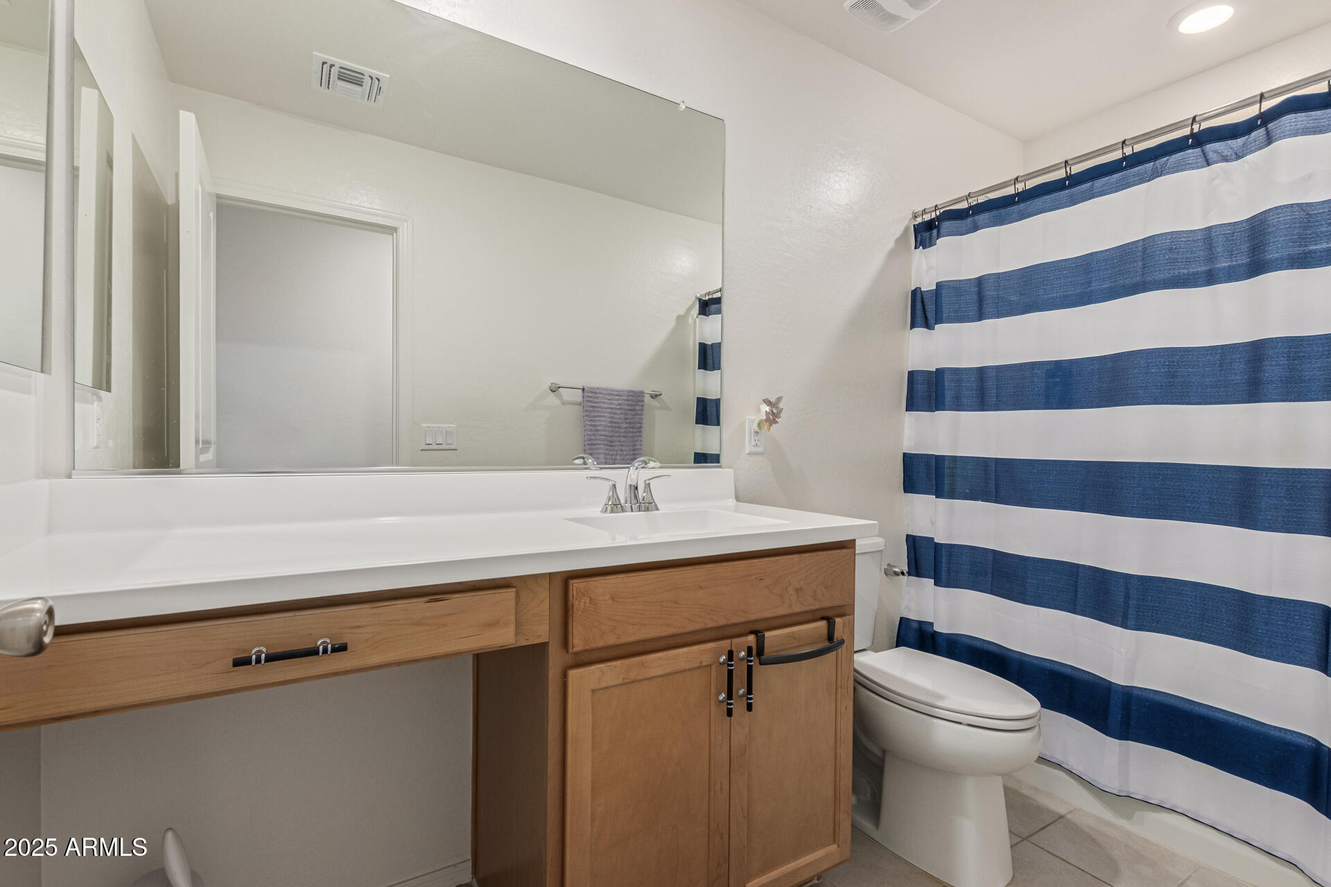 2535 W LA SALLE Street