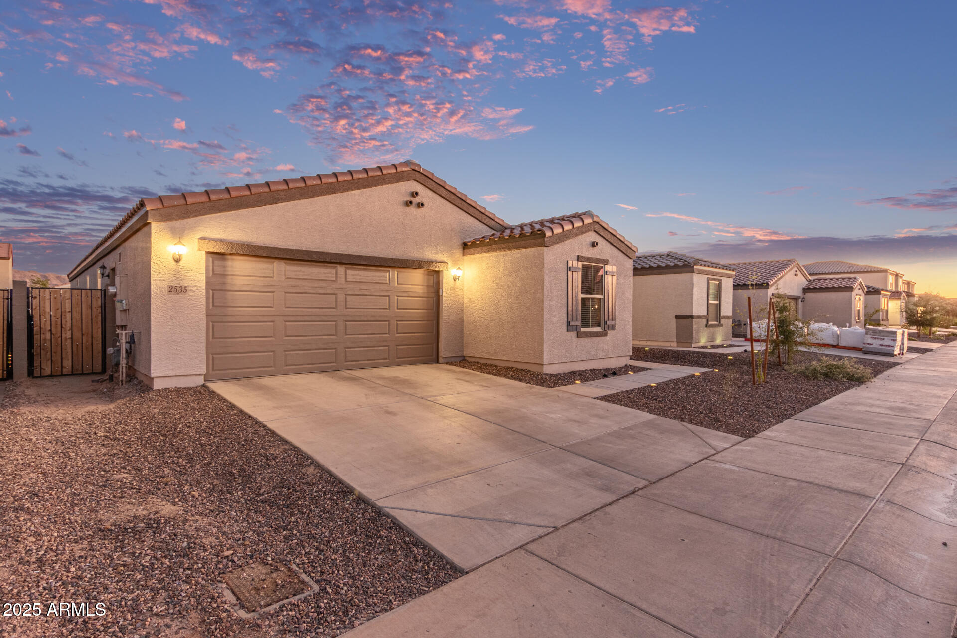 2535 W LA SALLE Street