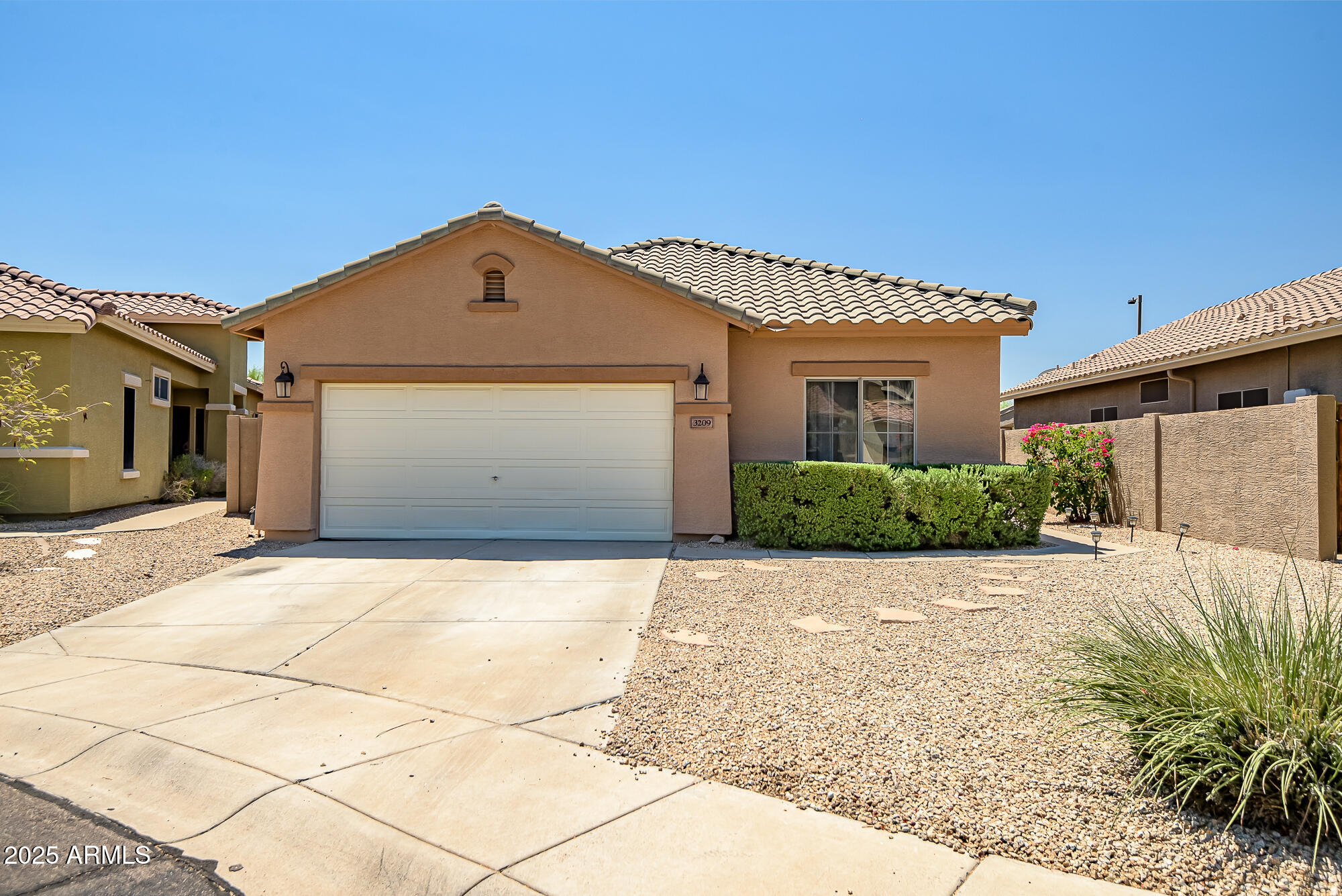 3209 W WALDEN Court