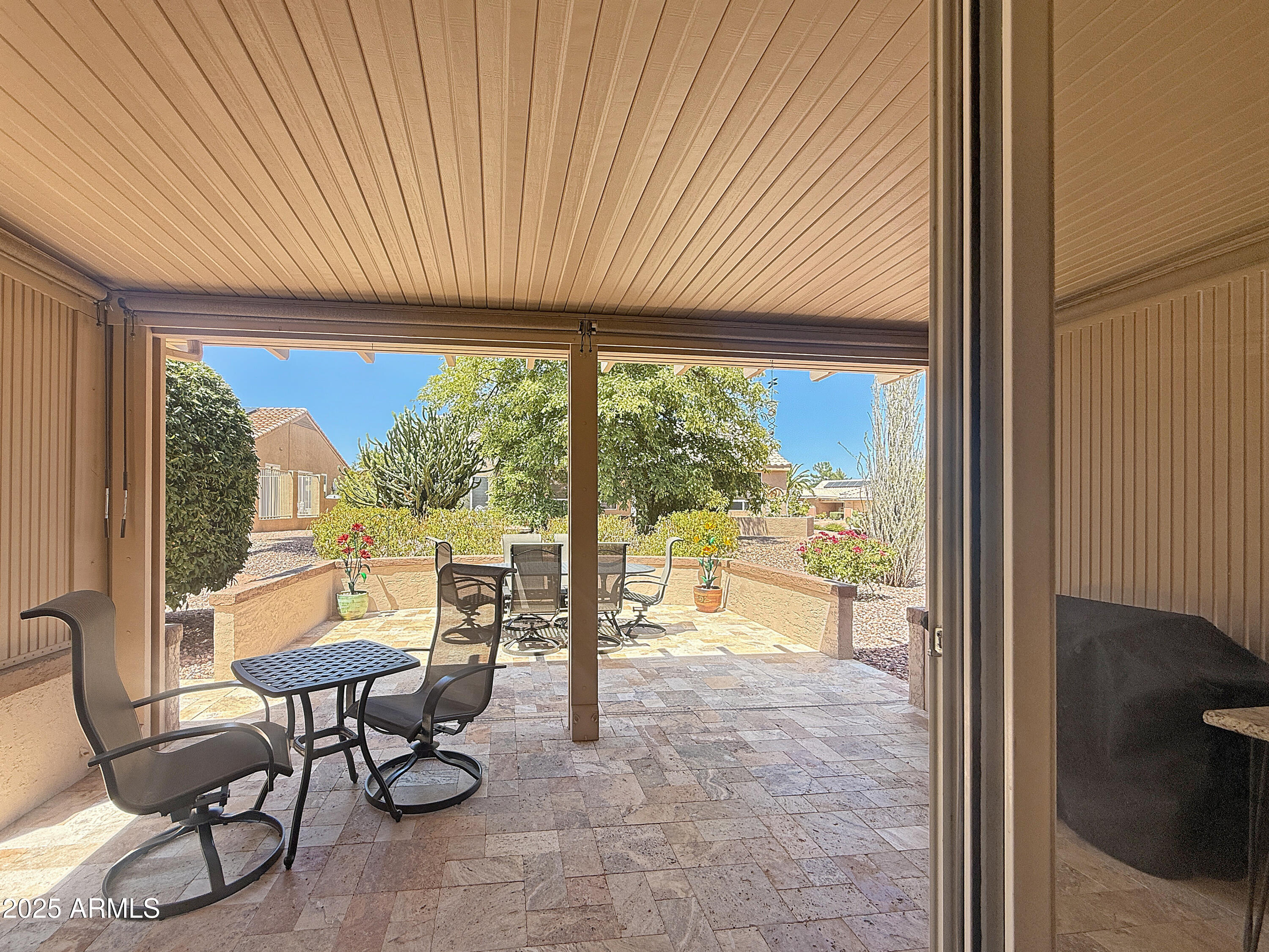 15324 W ROBERTSON Drive