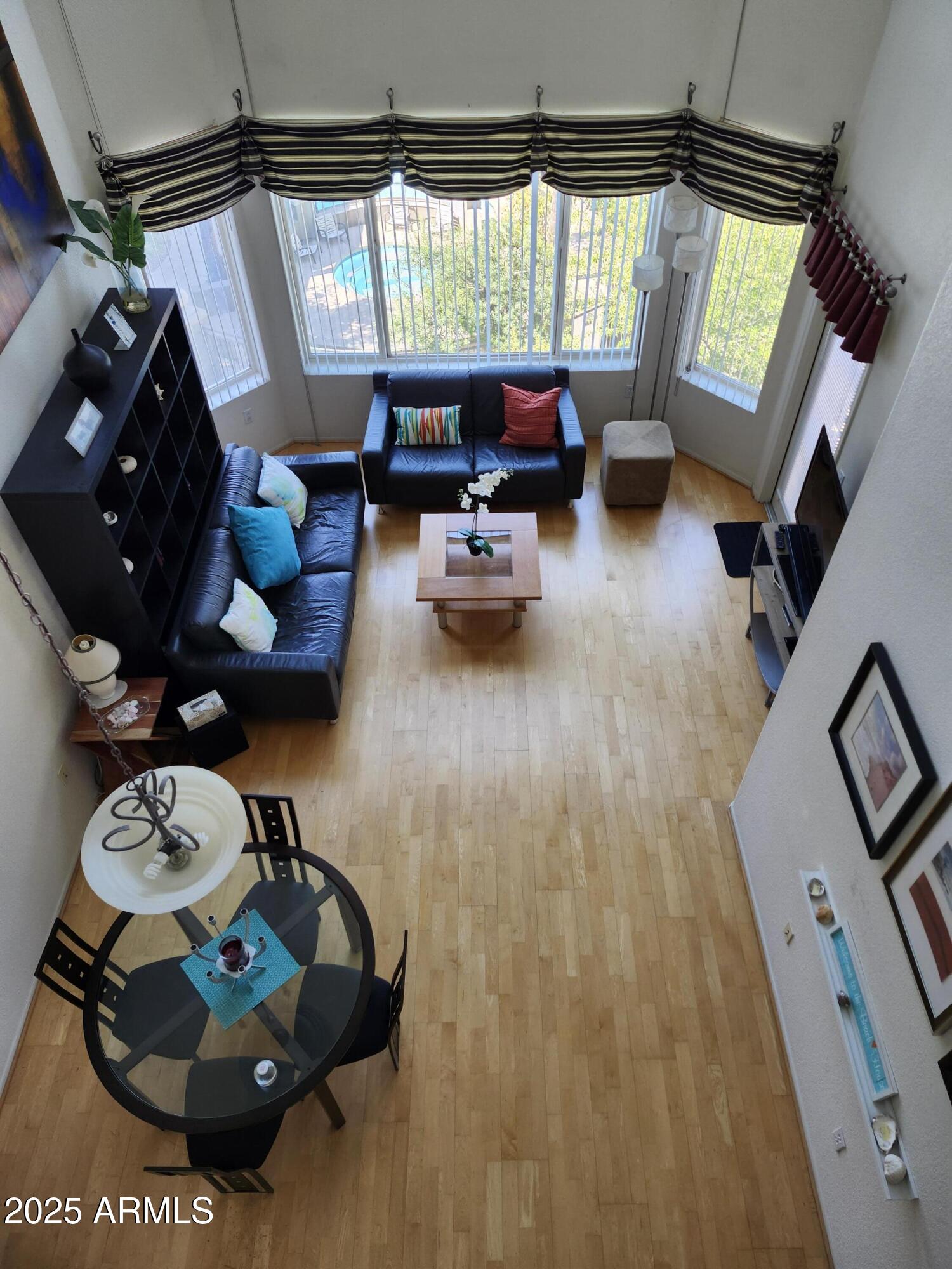 420 W 1ST Street, 319
