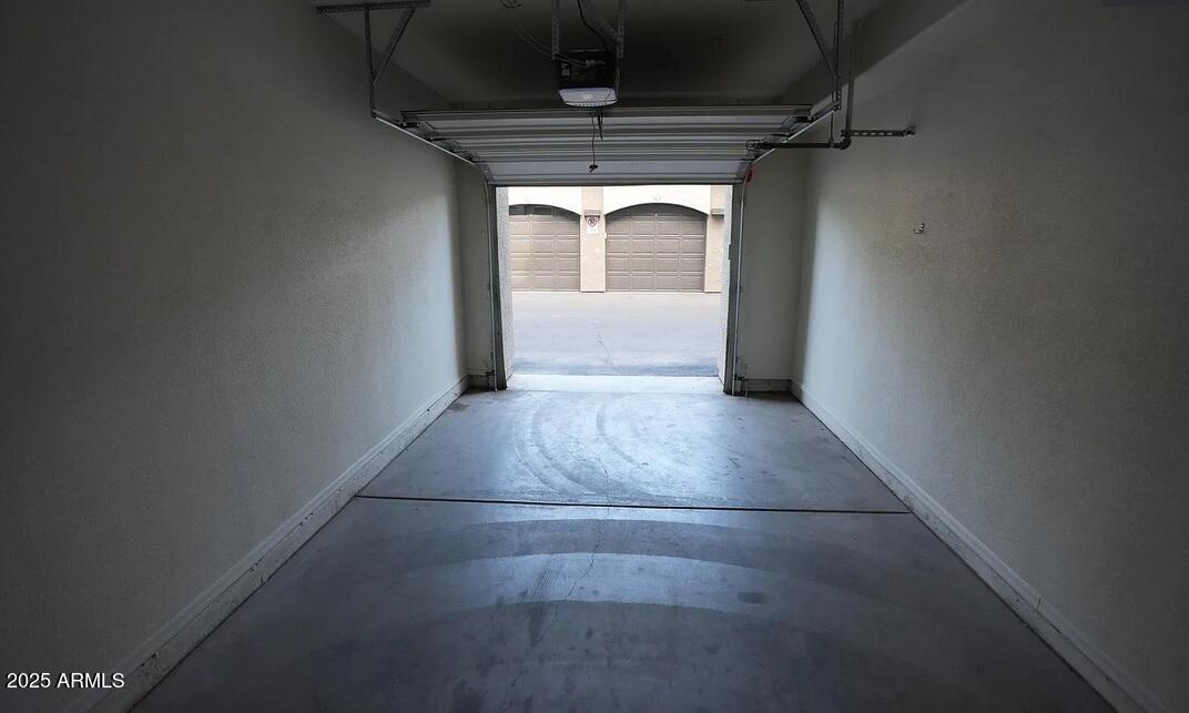 420 W 1ST Street, 319