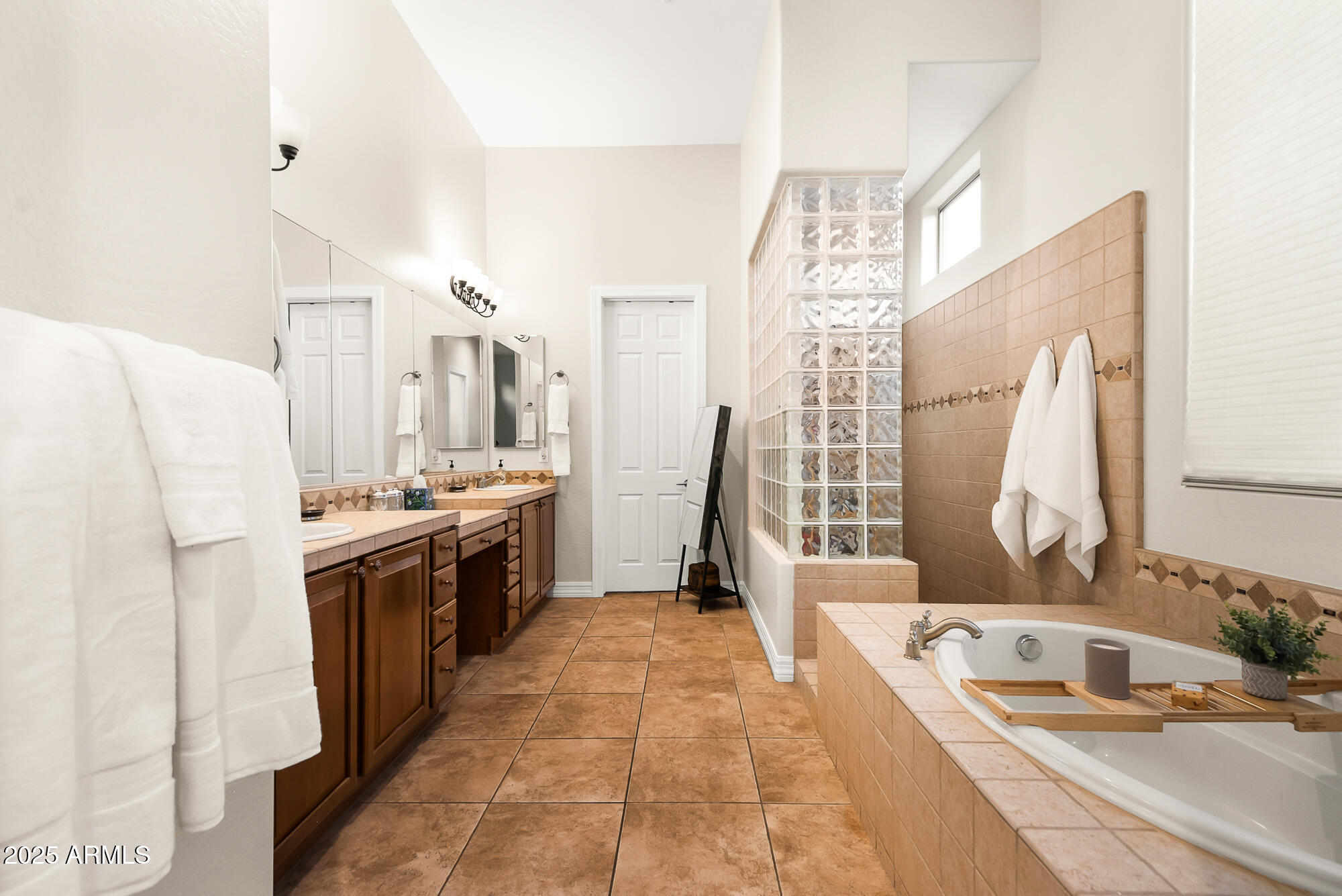 41618 N ANTHEM RIDGE Drive