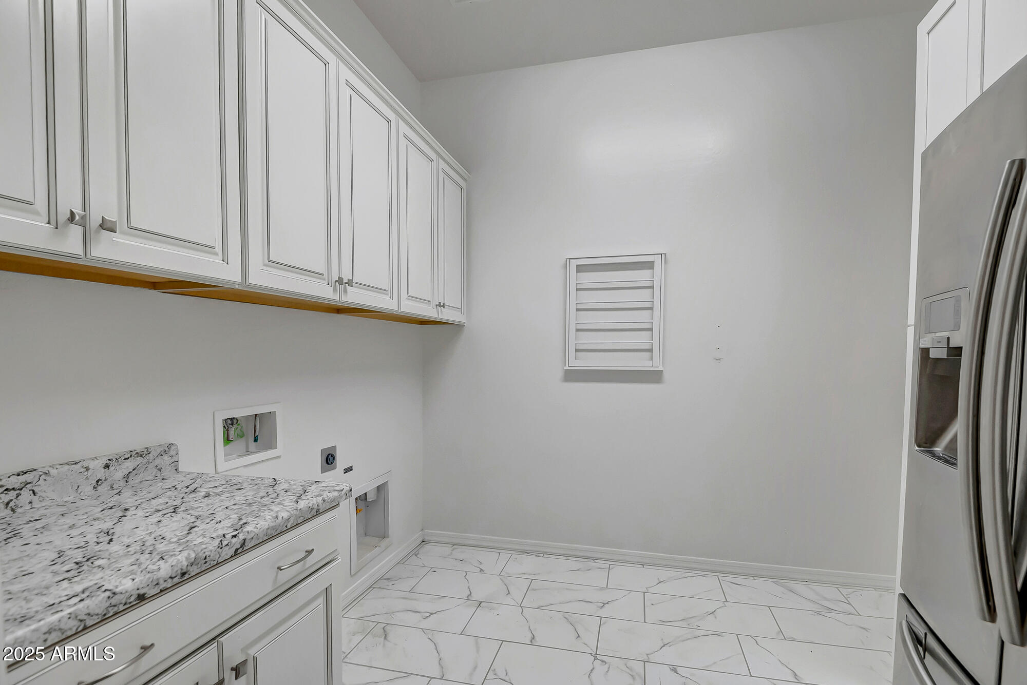 9390 W PARKSIDE Lane