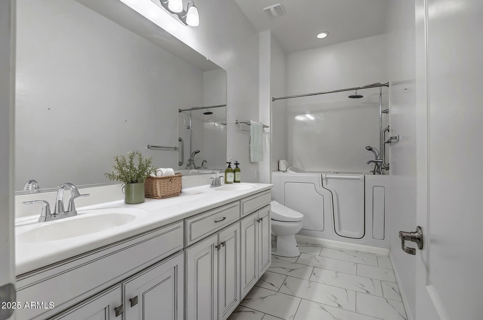 9390 W PARKSIDE Lane