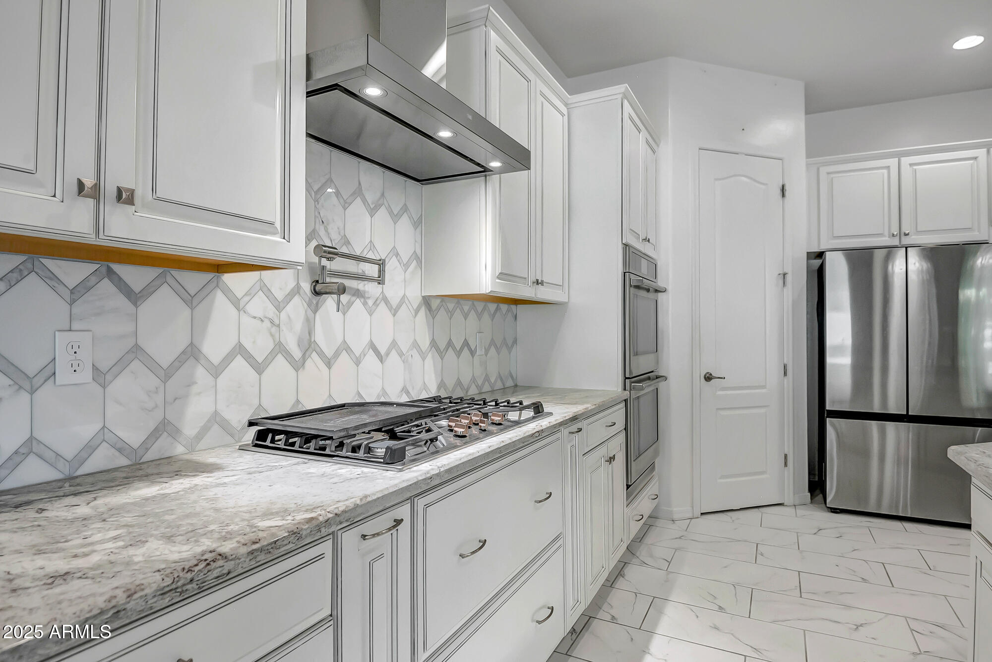 9390 W PARKSIDE Lane