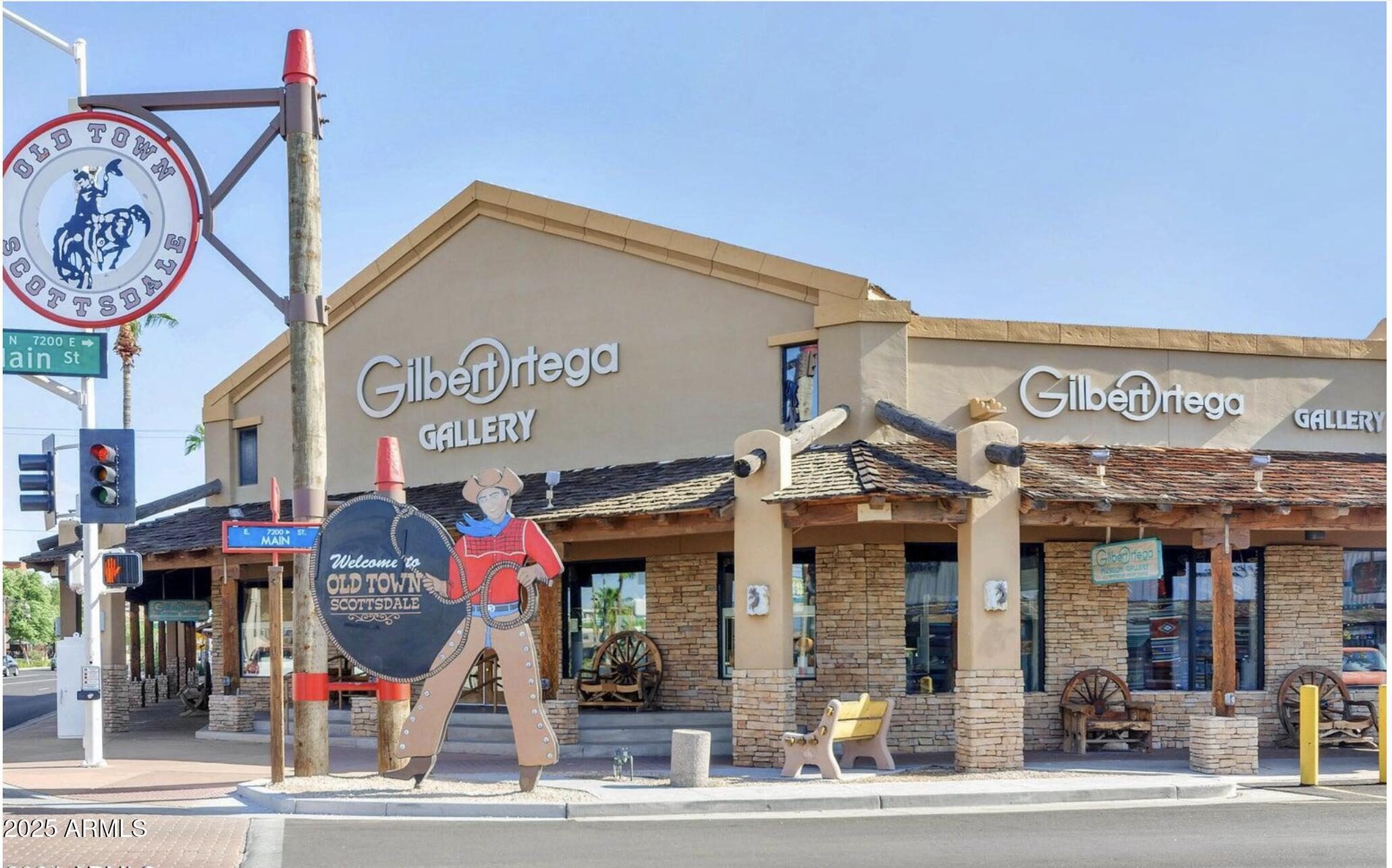 6834 E 4TH Street, 8