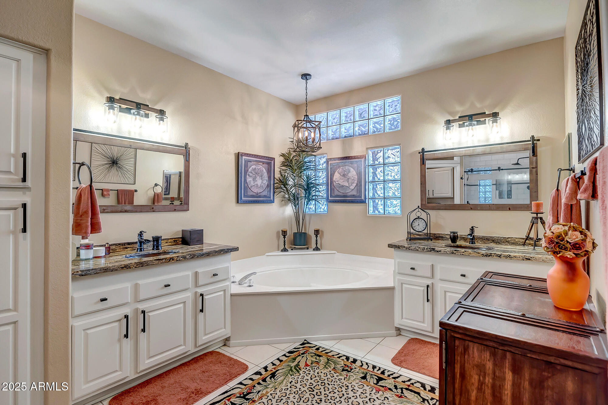 22009 N VIA DE LA CABALLA