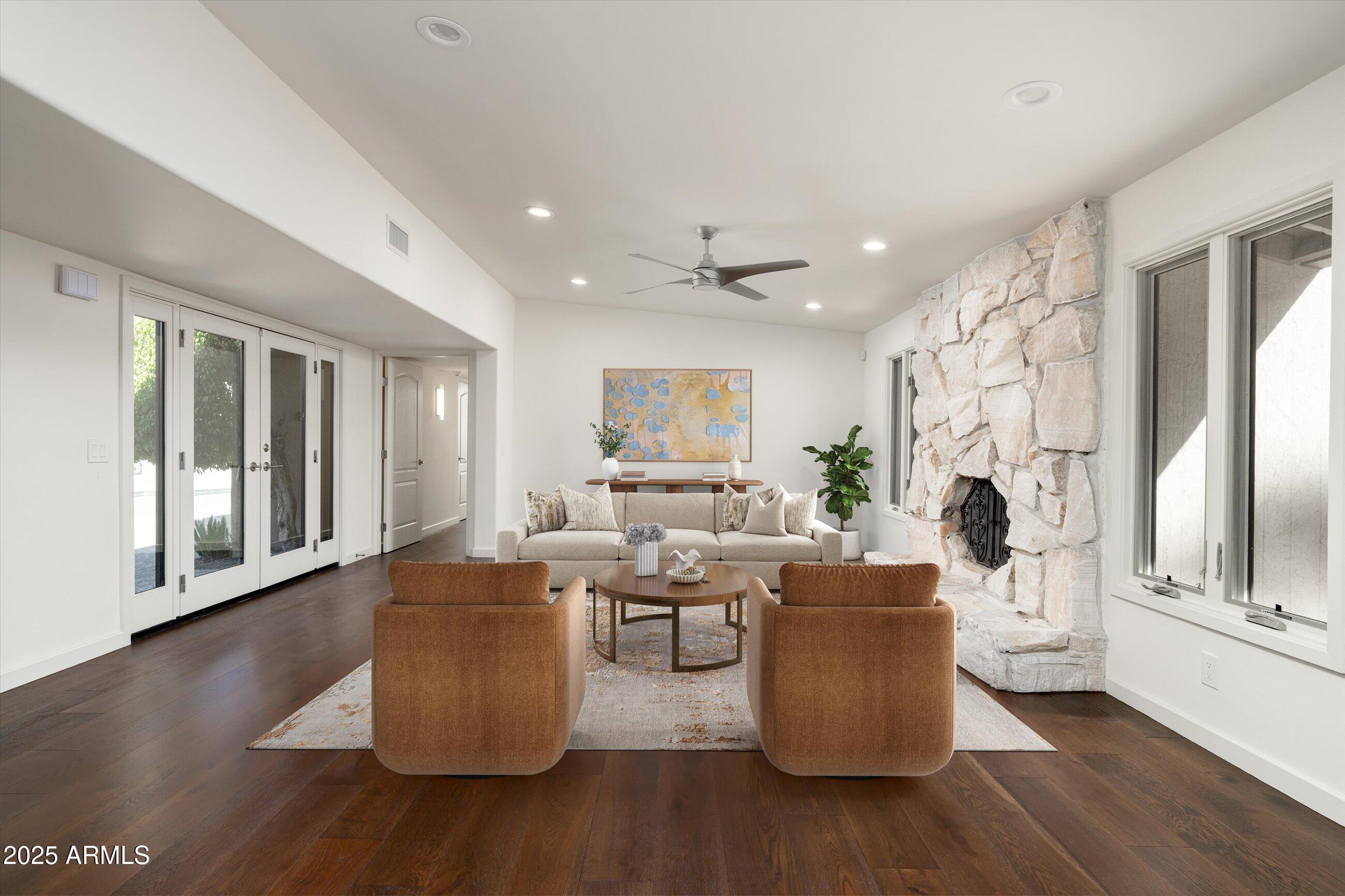 7147 N RED LEDGE Drive