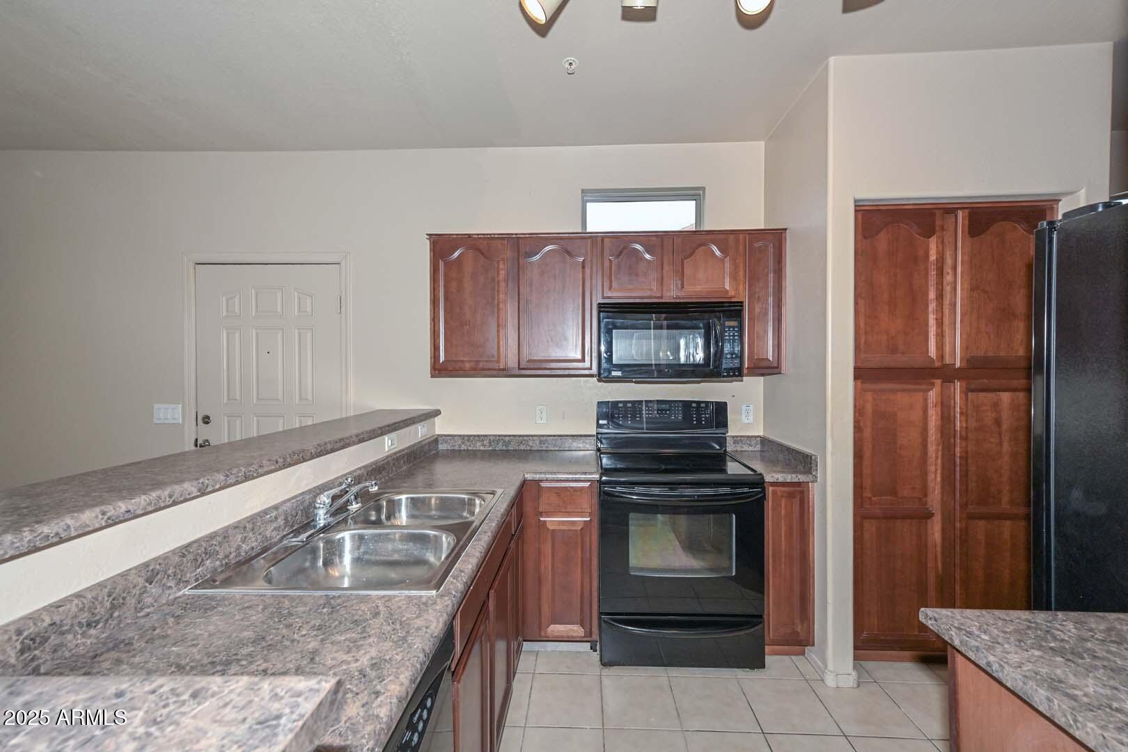 2250 E Deer Valley Drive 58