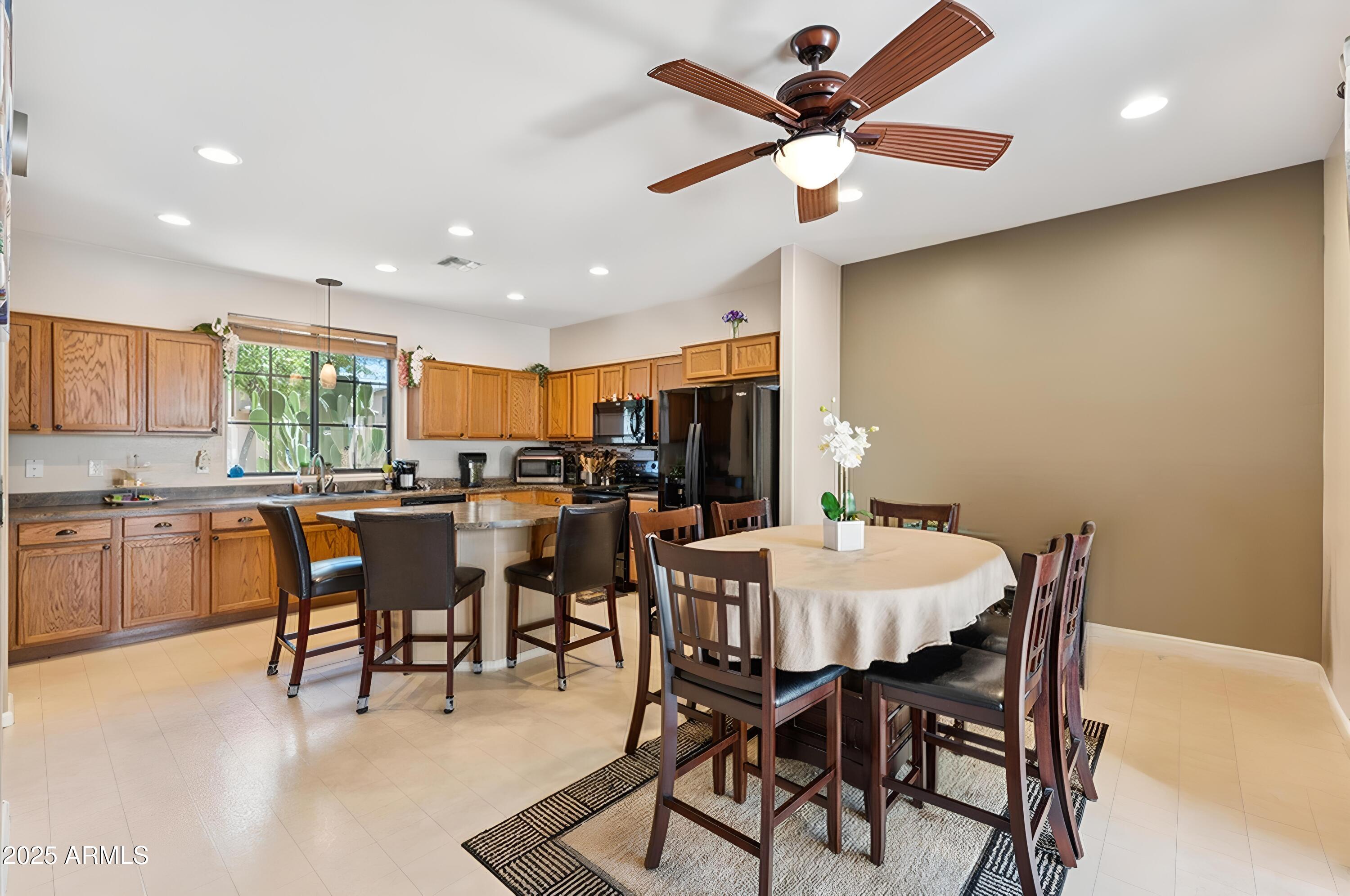 2366 W SLEEPY RANCH Road