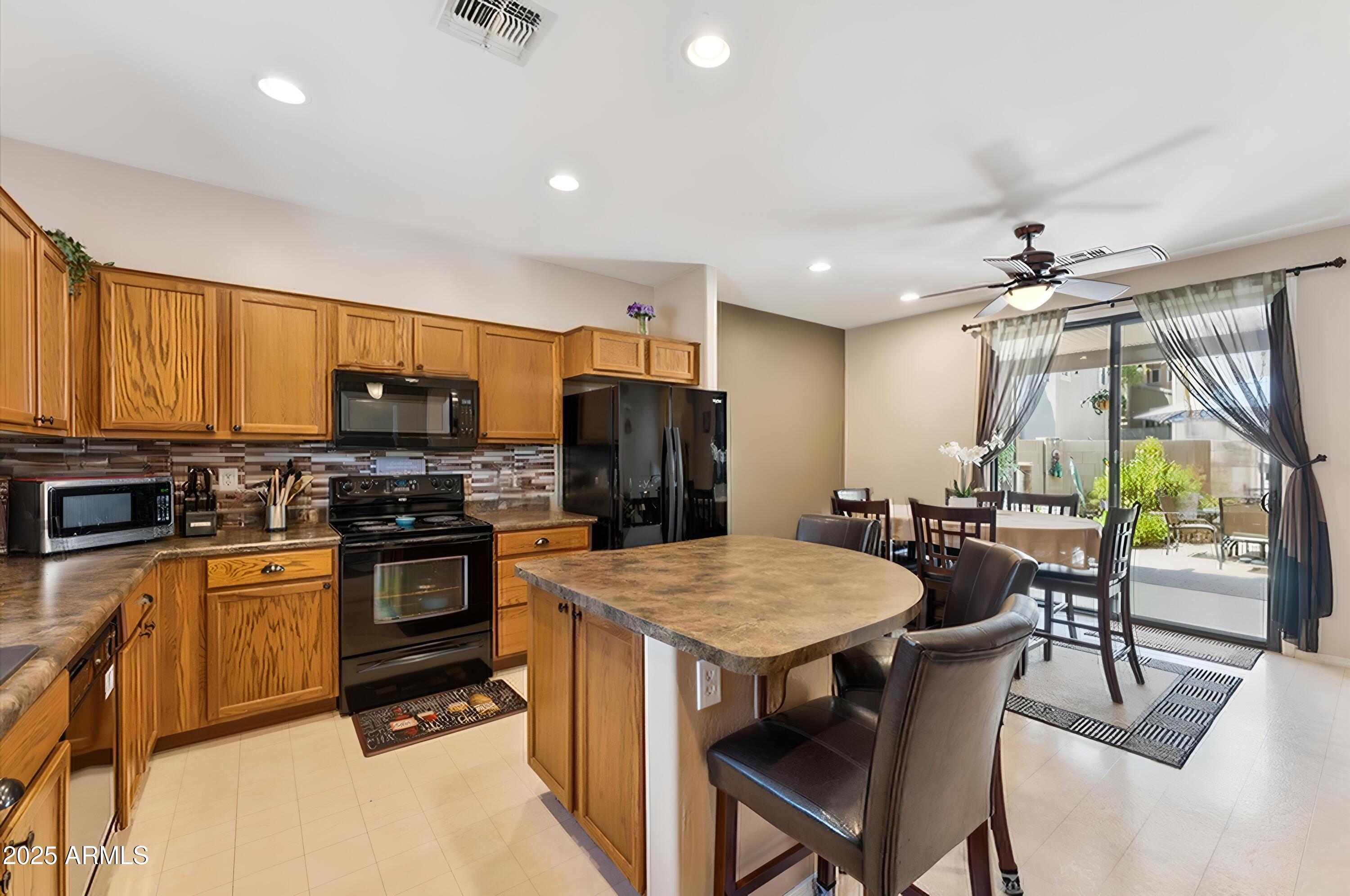 2366 W SLEEPY RANCH Road