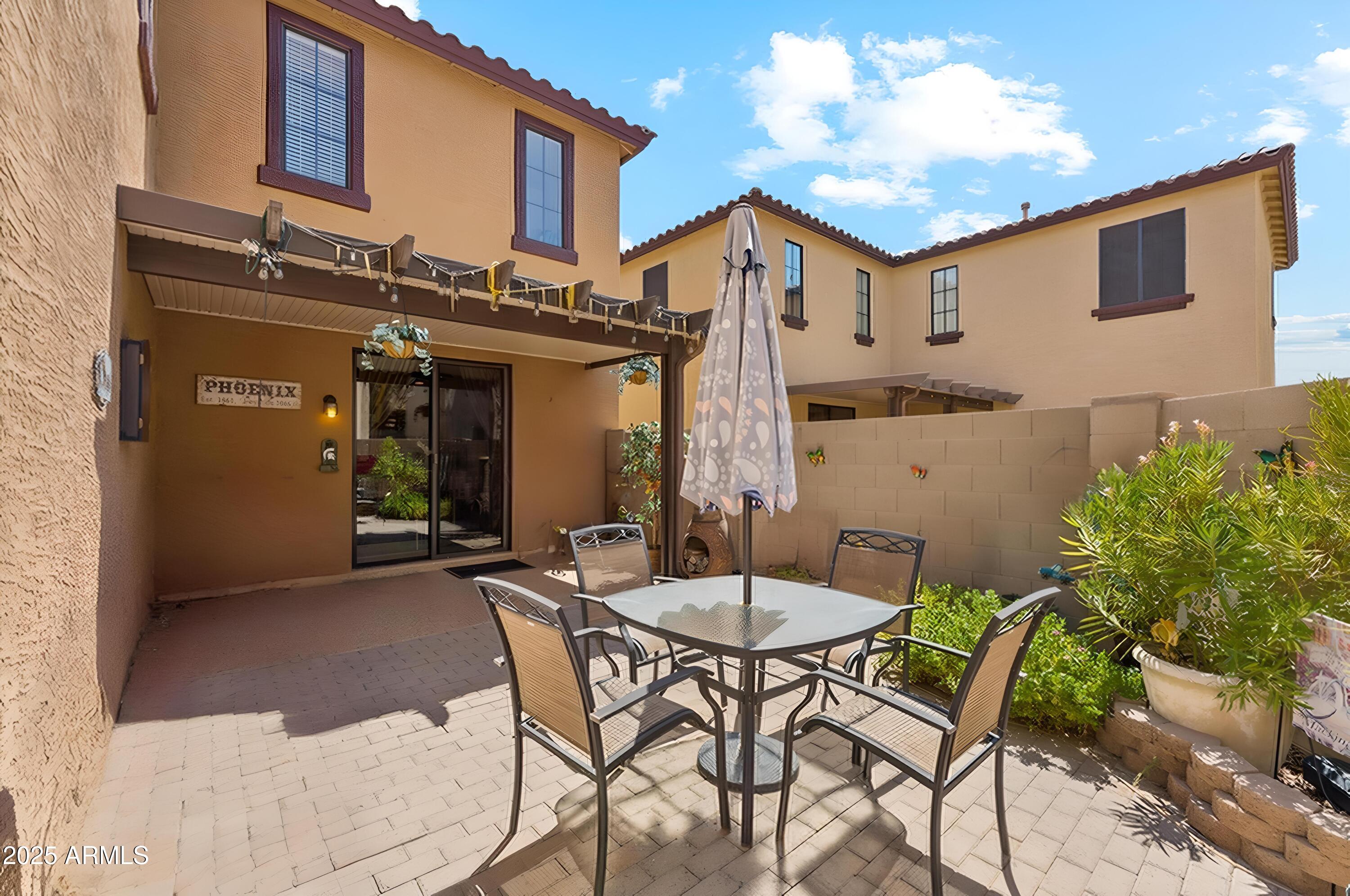 2366 W SLEEPY RANCH Road