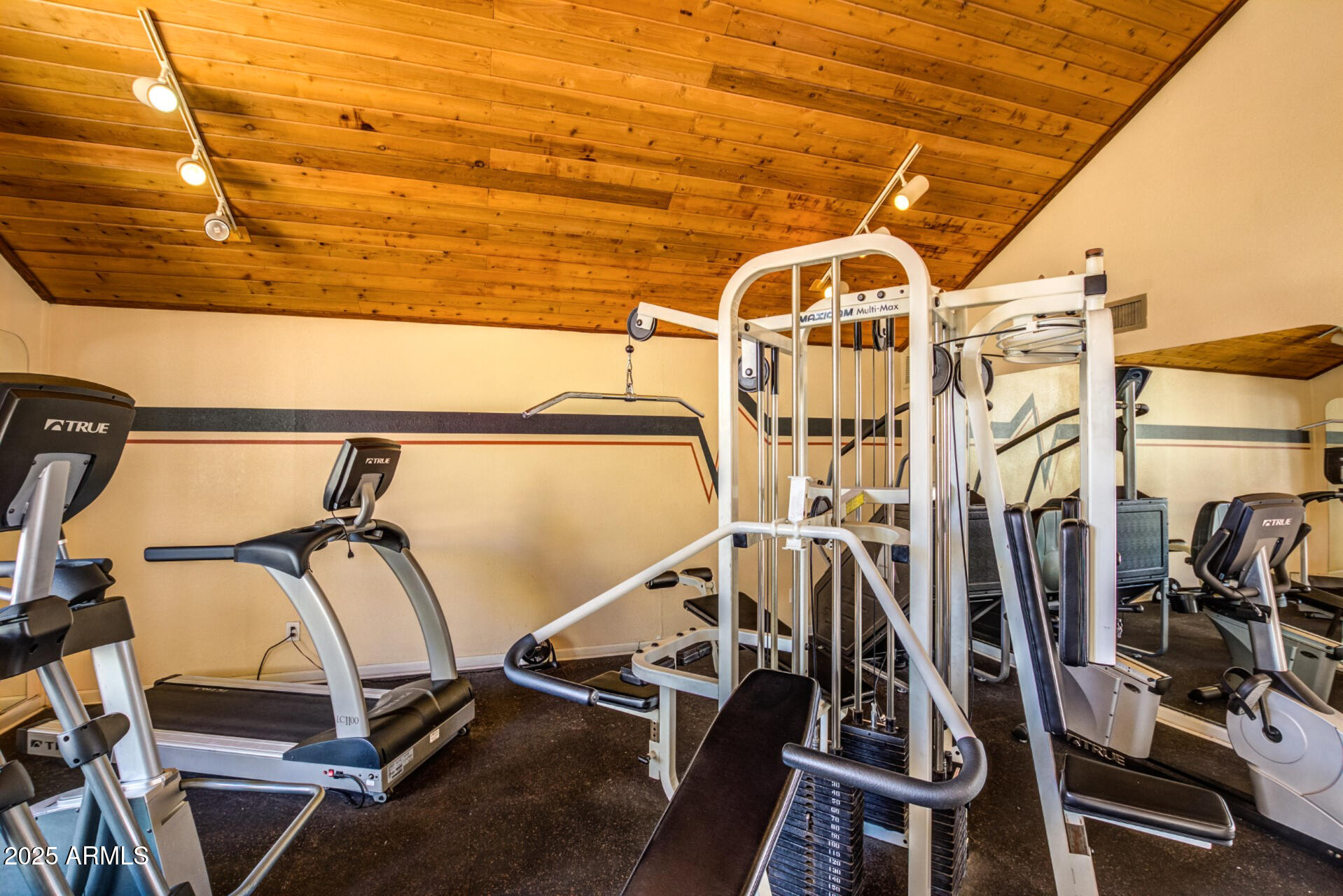 10115 E MOUNTAIN VIEW Road, 2105