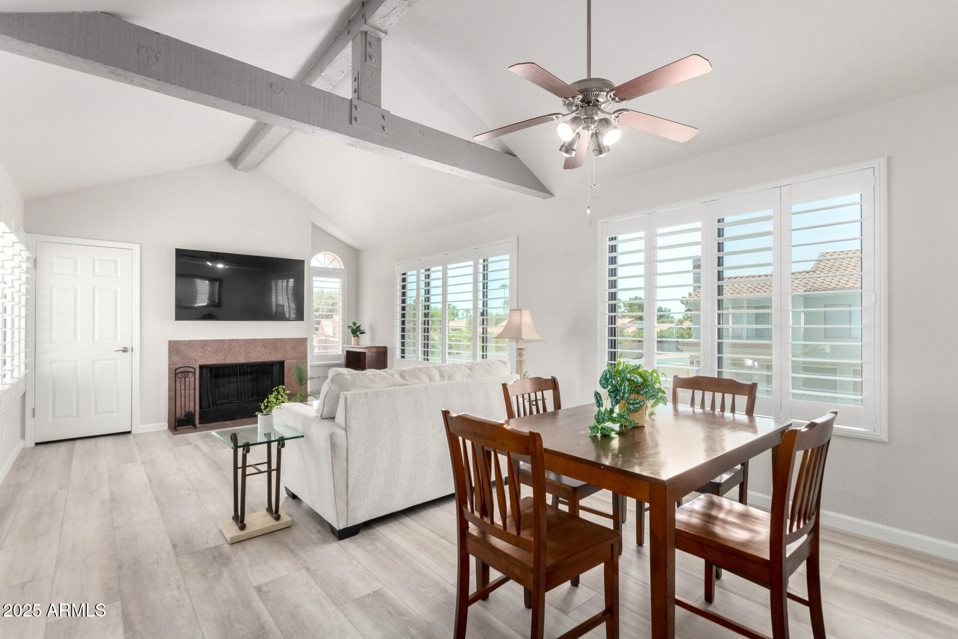 10115 E MOUNTAIN VIEW Road, 2105