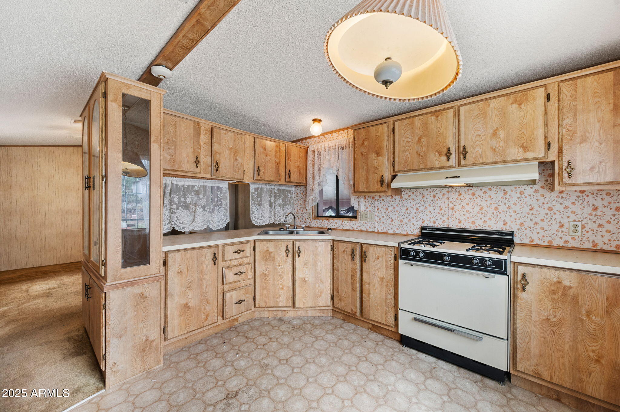 20730 E PARK VIEW Lane