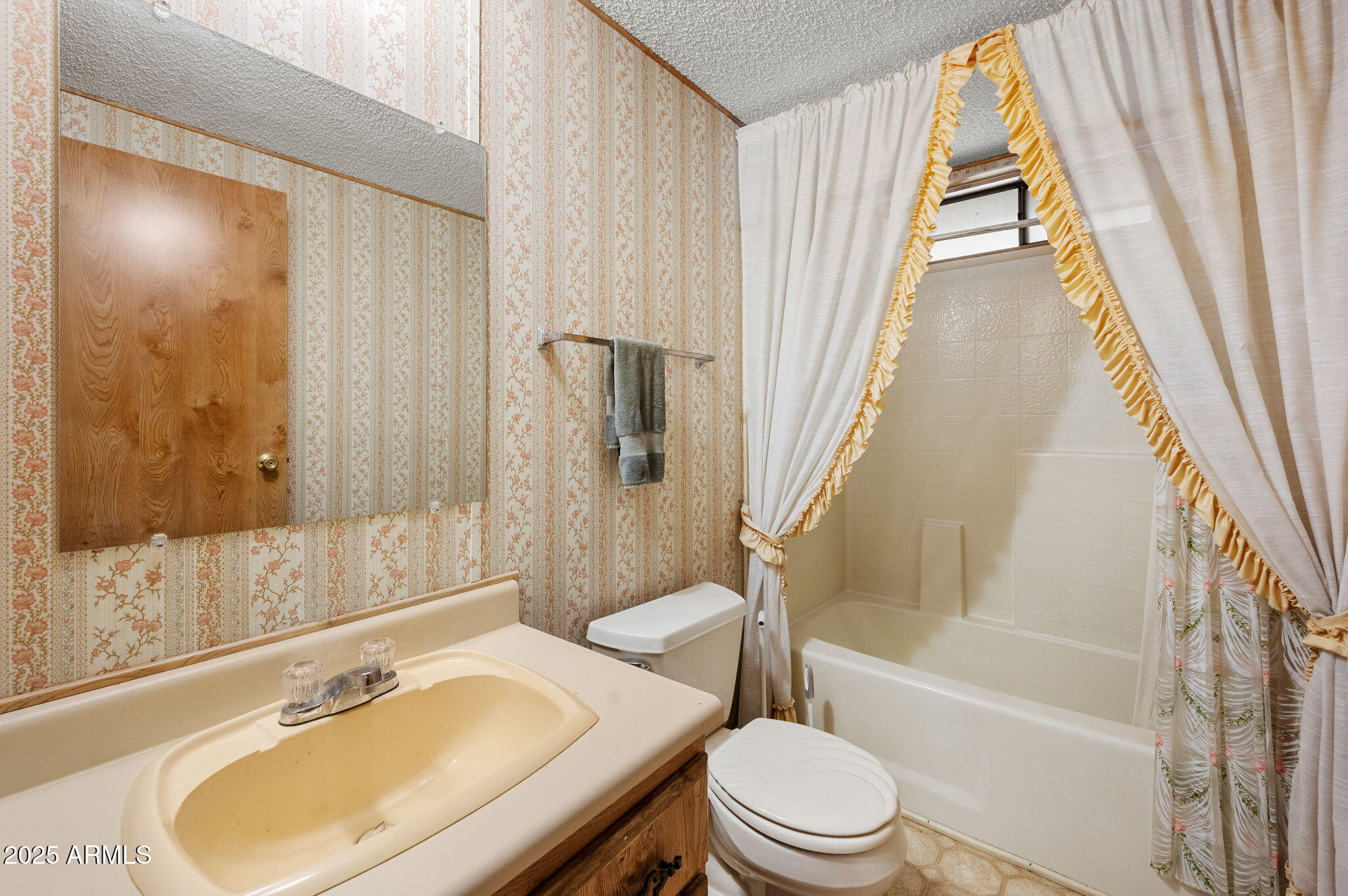 20730 E PARK VIEW Lane