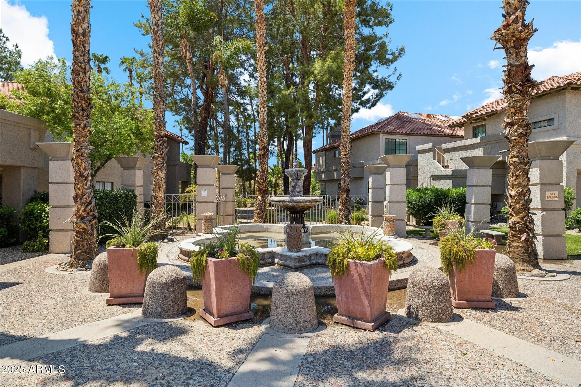 10015 E MOUNTAIN VIEW Road, 1001