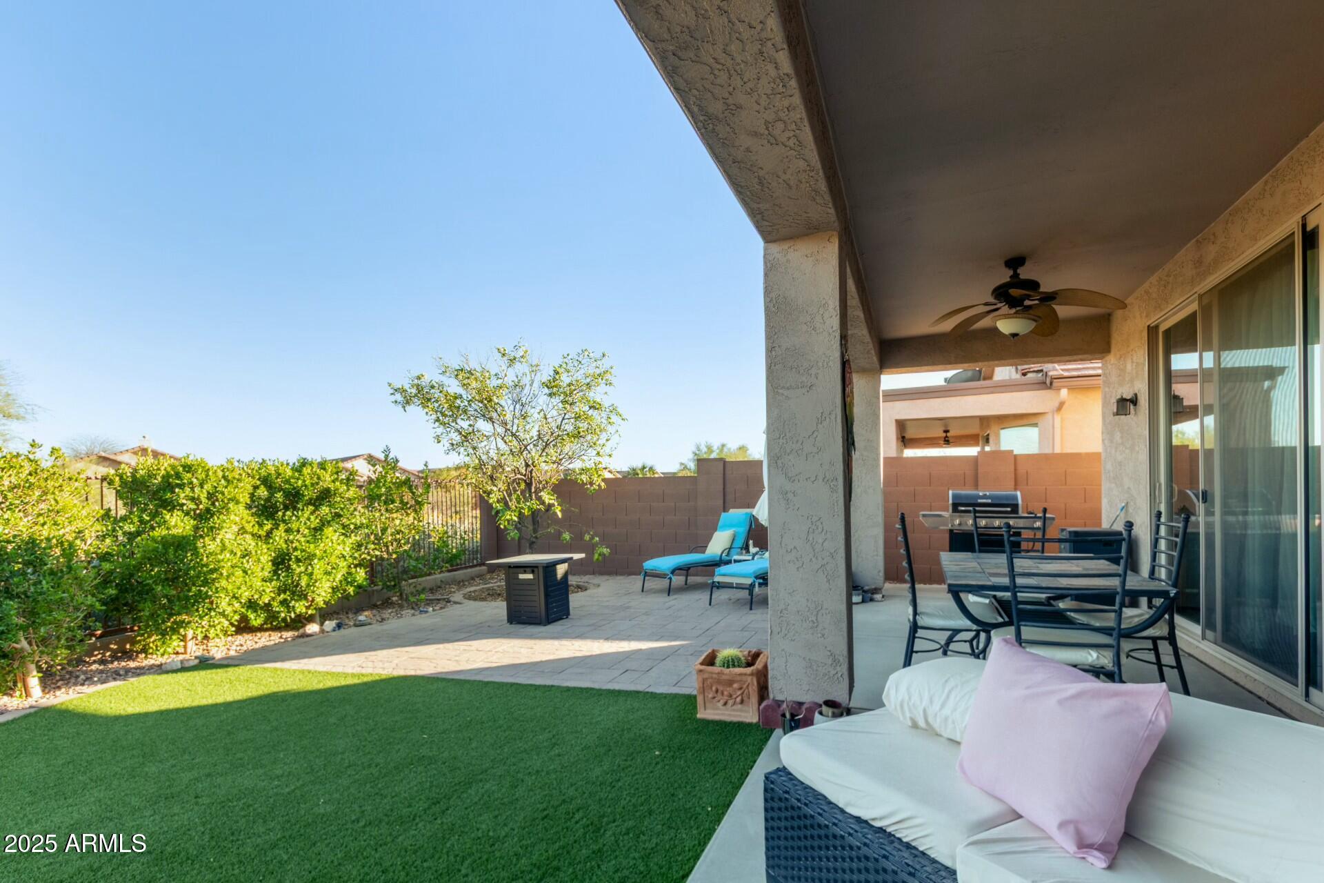 8205 S PIONEER Court