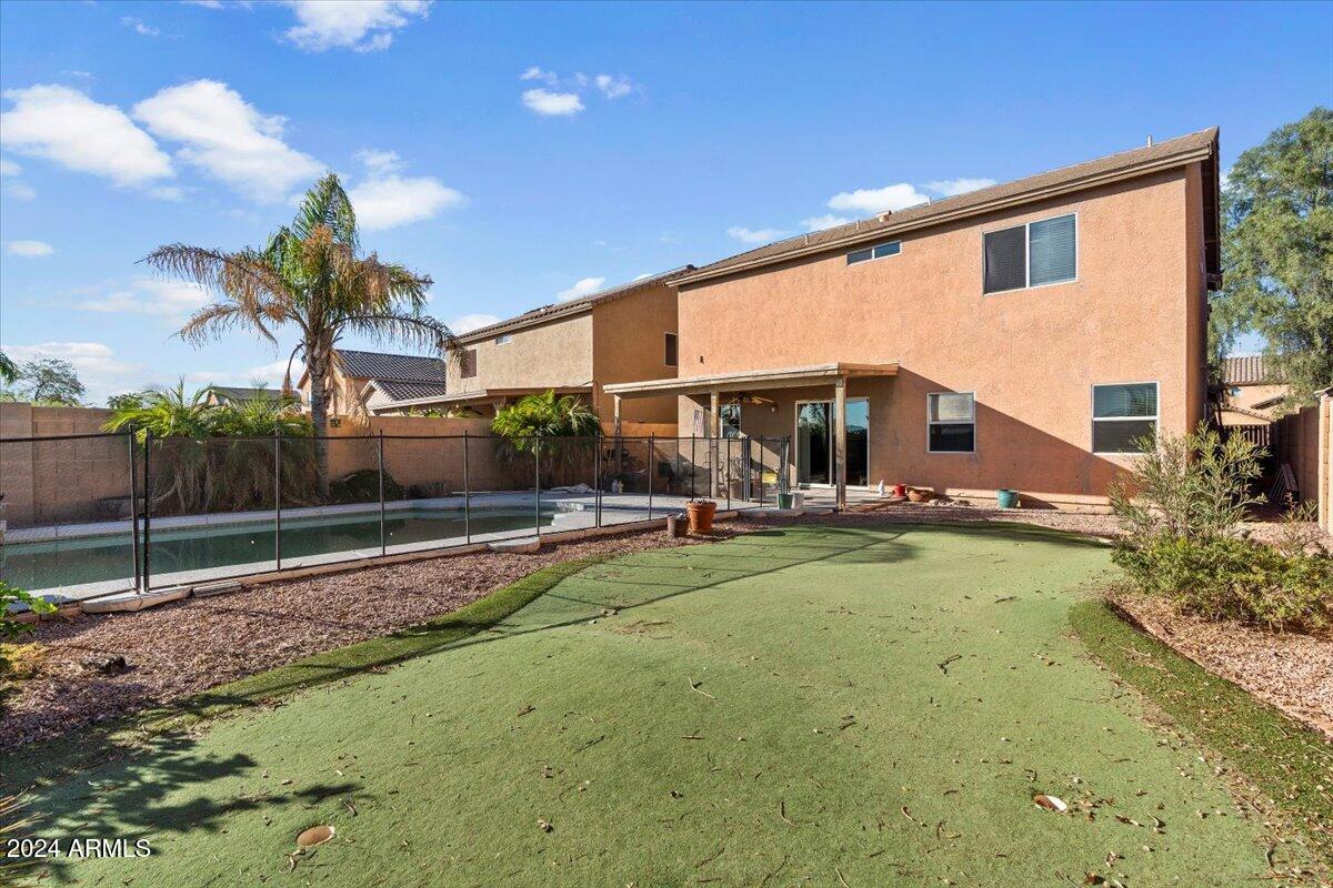 3813 E SIERRITA Road