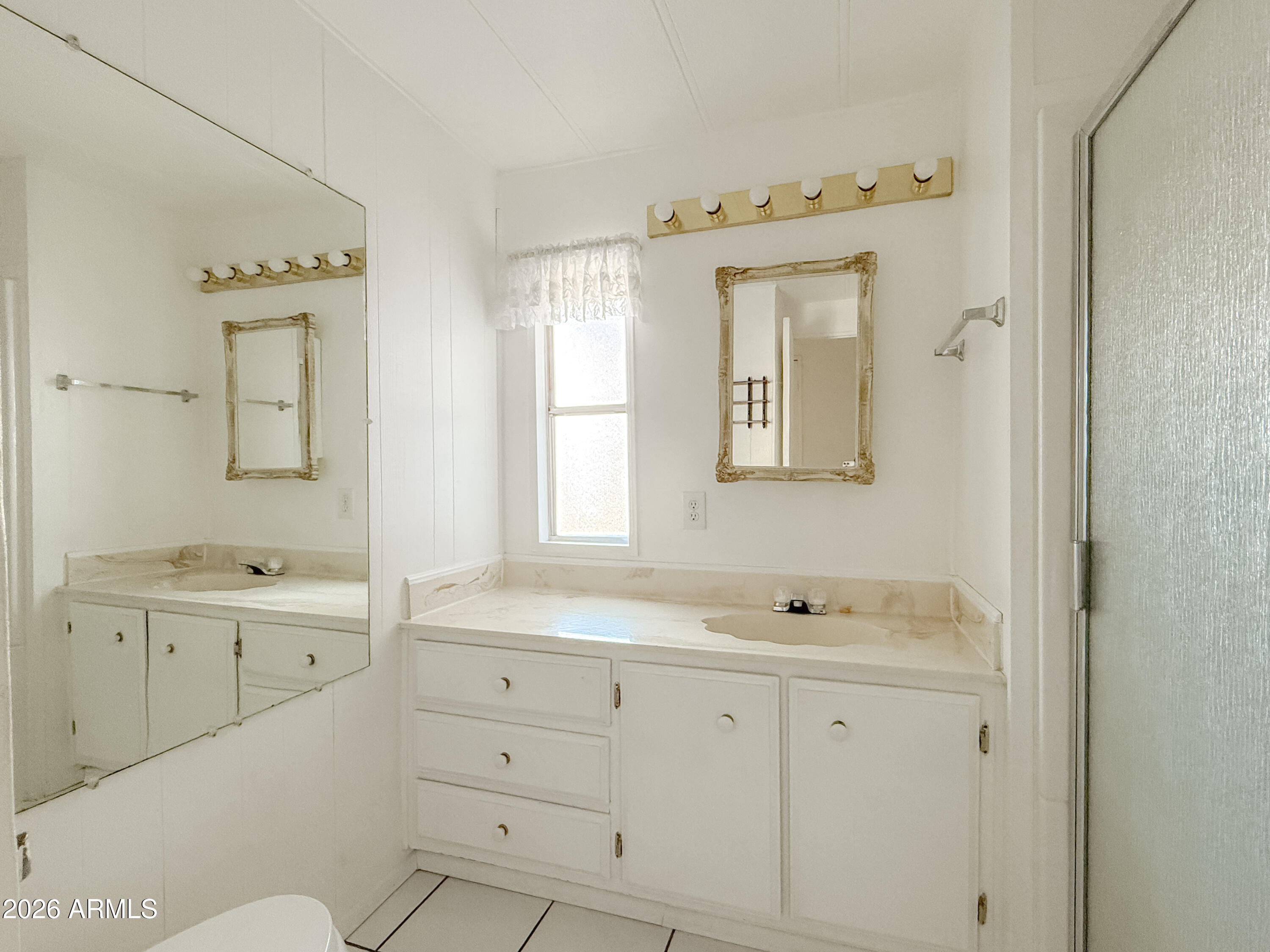 120 N VAL VISTA Drive, 31