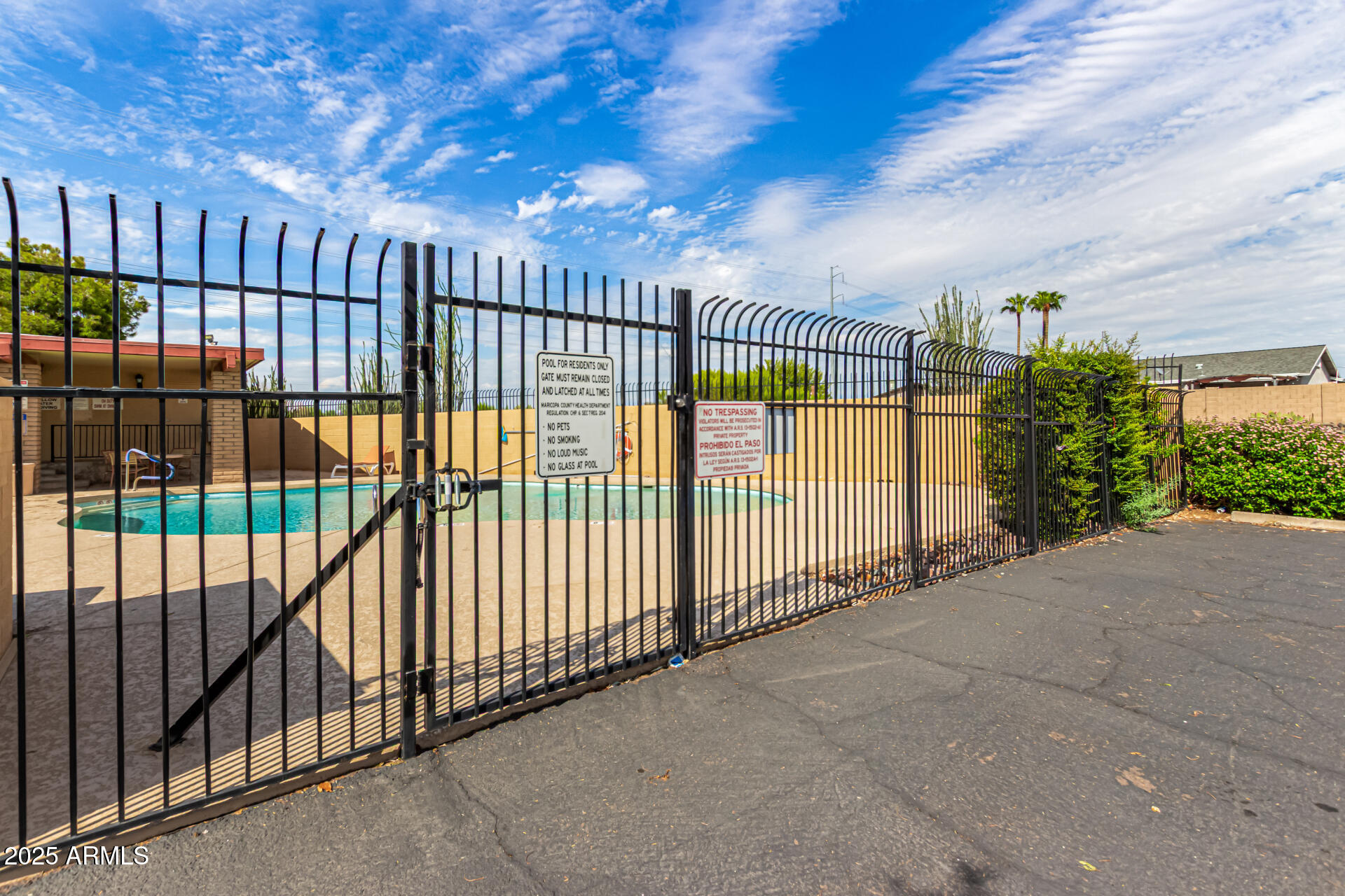 2530 E WAGONER Road