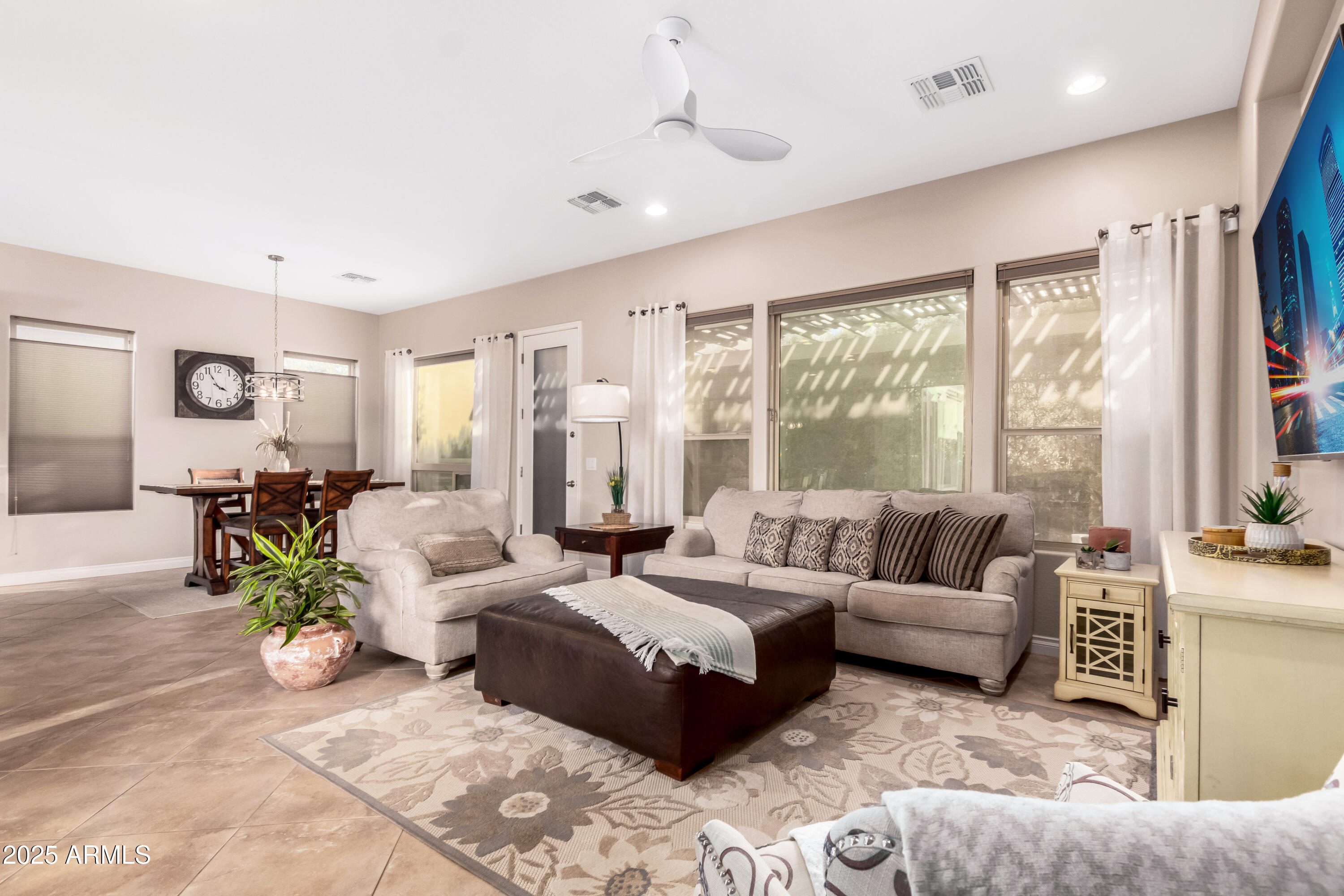 1435 E ARTEMIS Trail