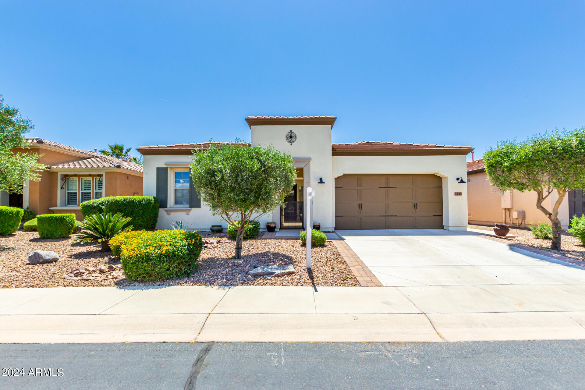 1435 E ARTEMIS Trail