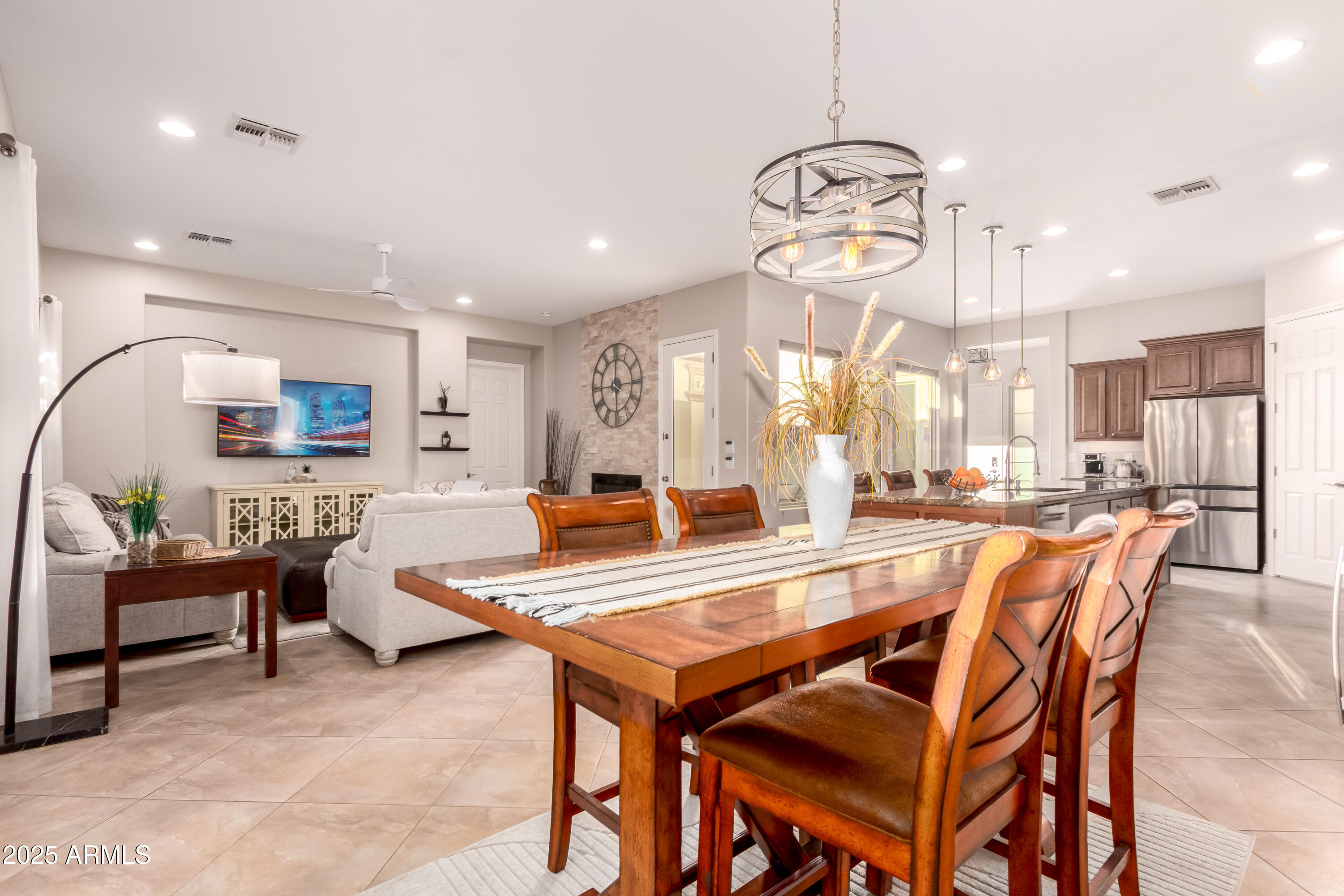 1435 E ARTEMIS Trail