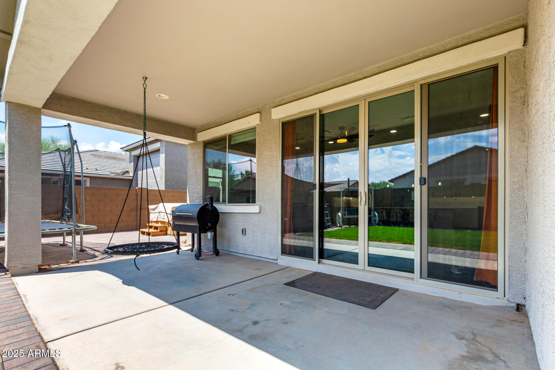 801 W RACINE Drive W