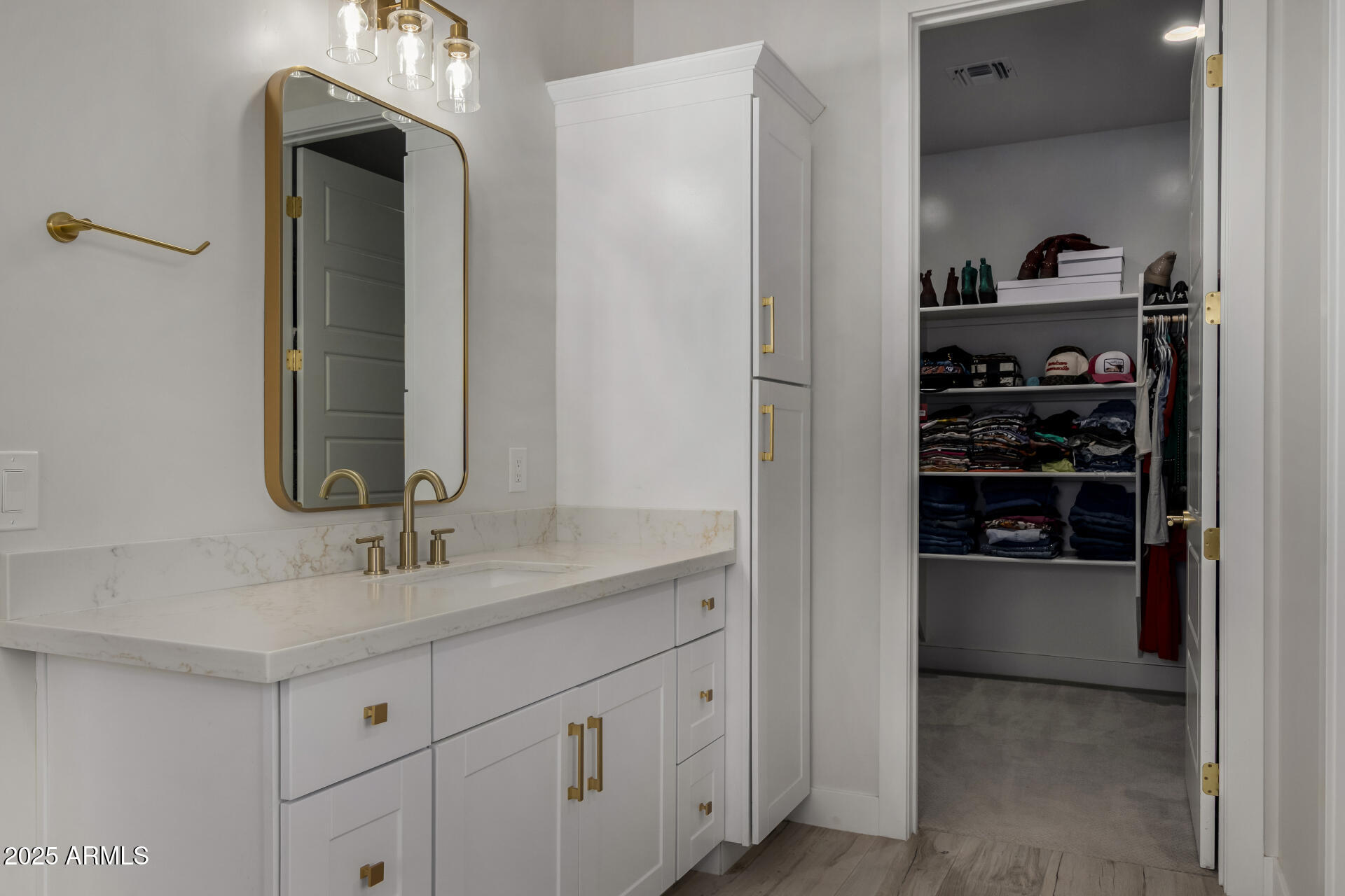 2062 W Moon Dust Trail