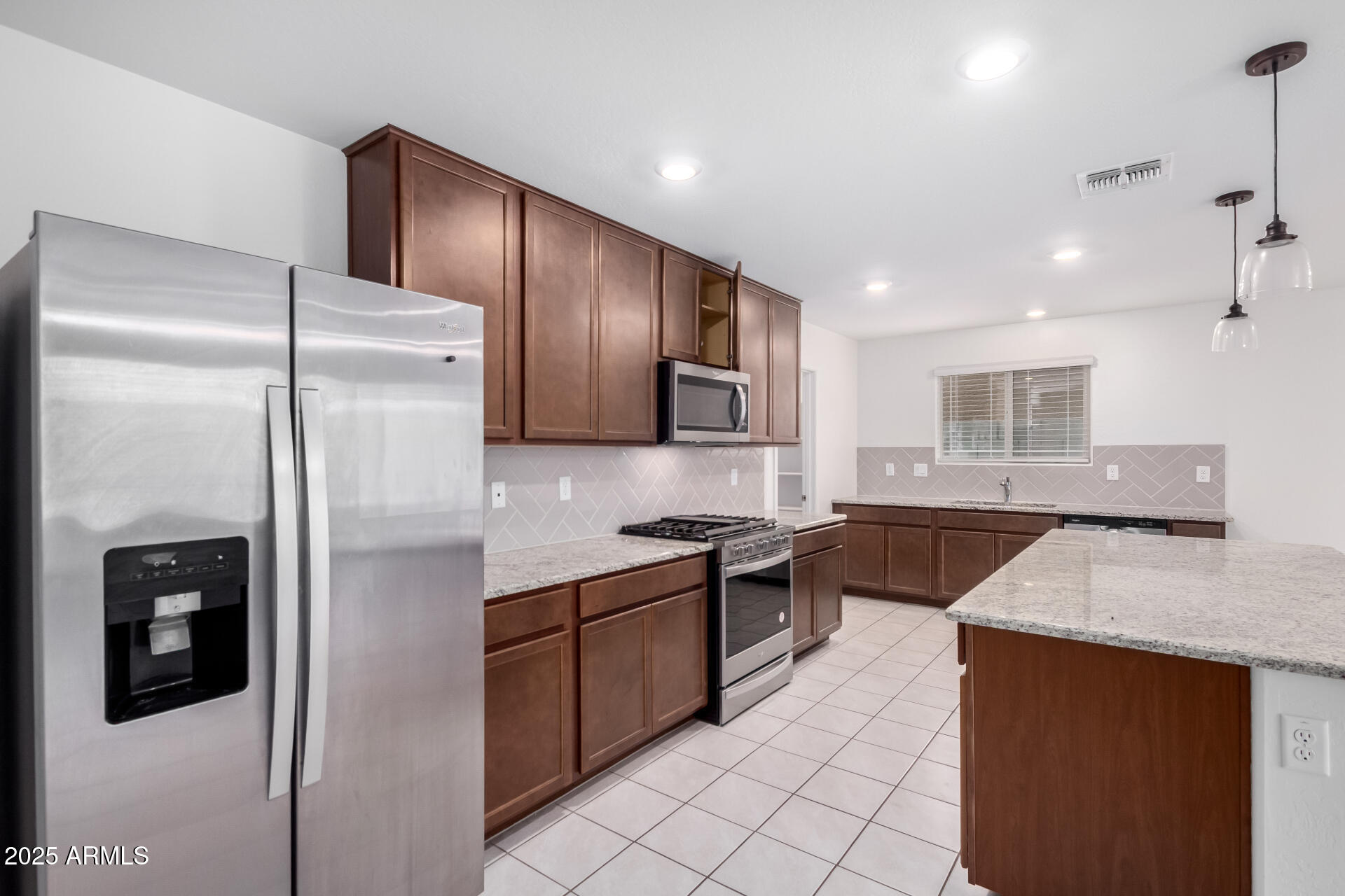 2551 W GRENADINE Road
