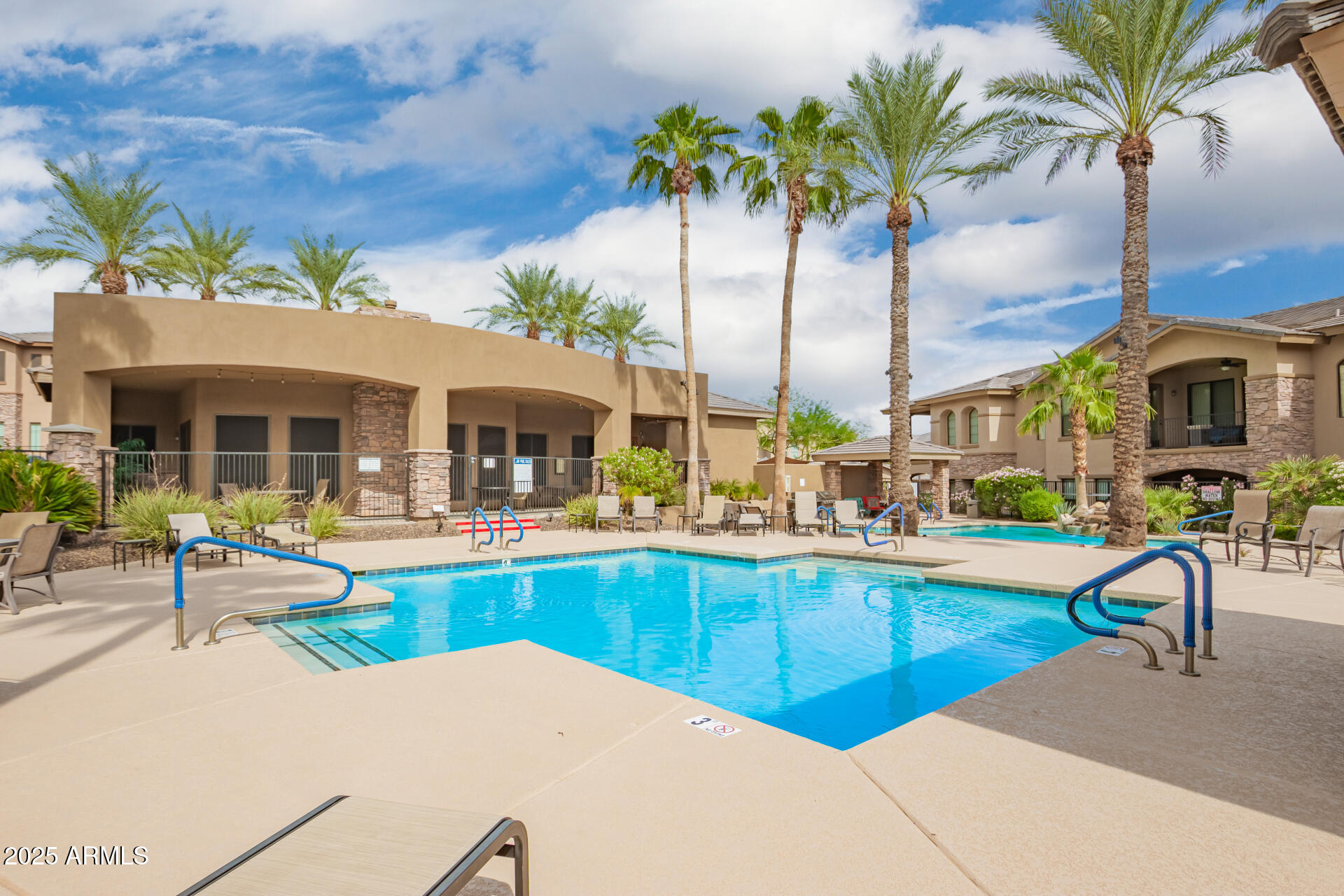 15550 S 5TH Avenue W, 121