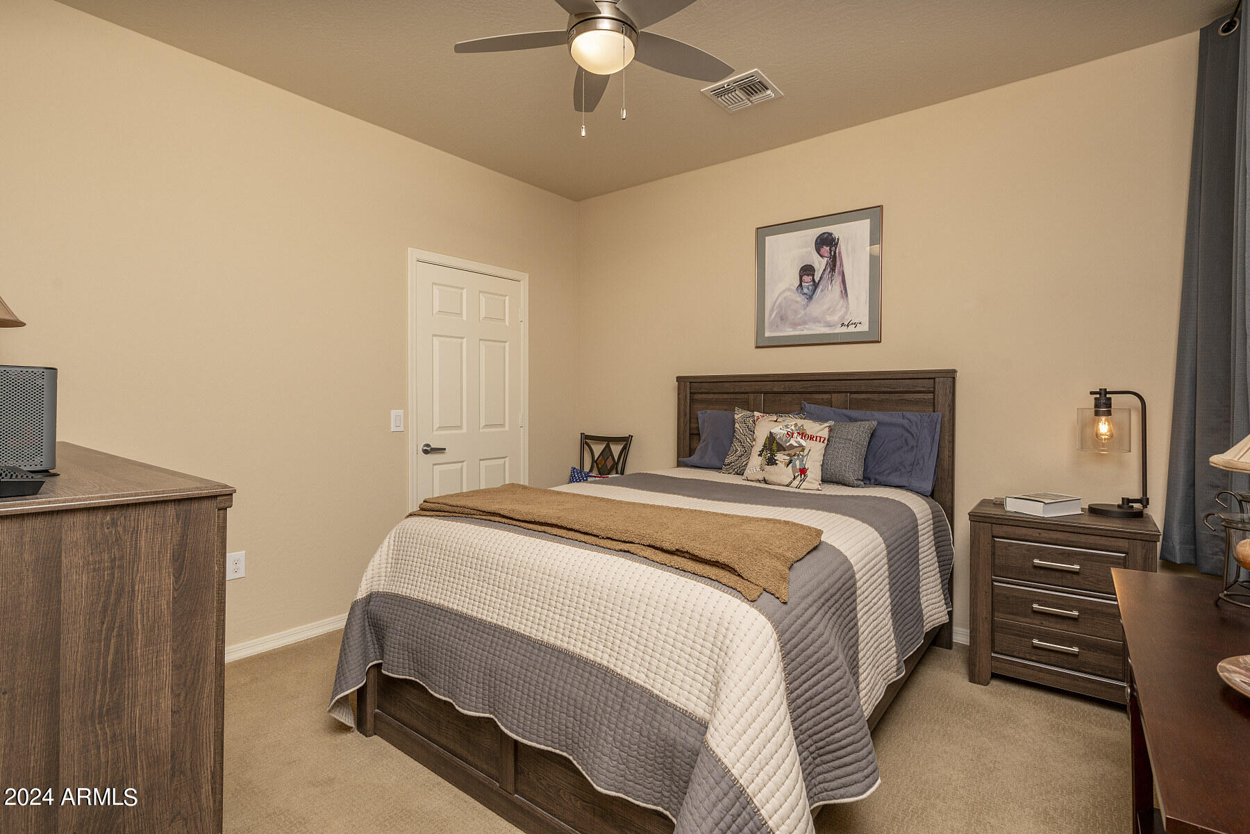 33575 N DOVE LAKES Drive 2044