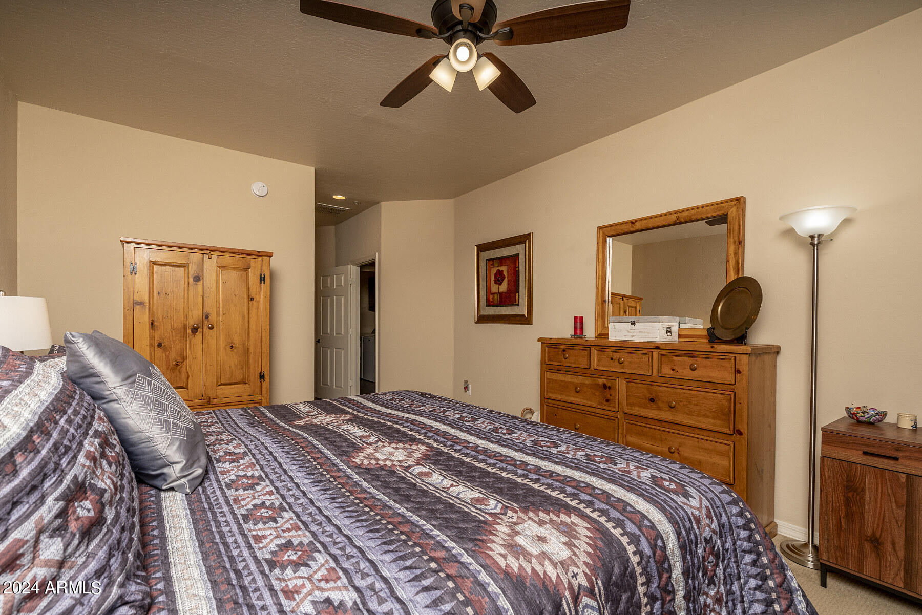 33575 N DOVE LAKES Drive 2044